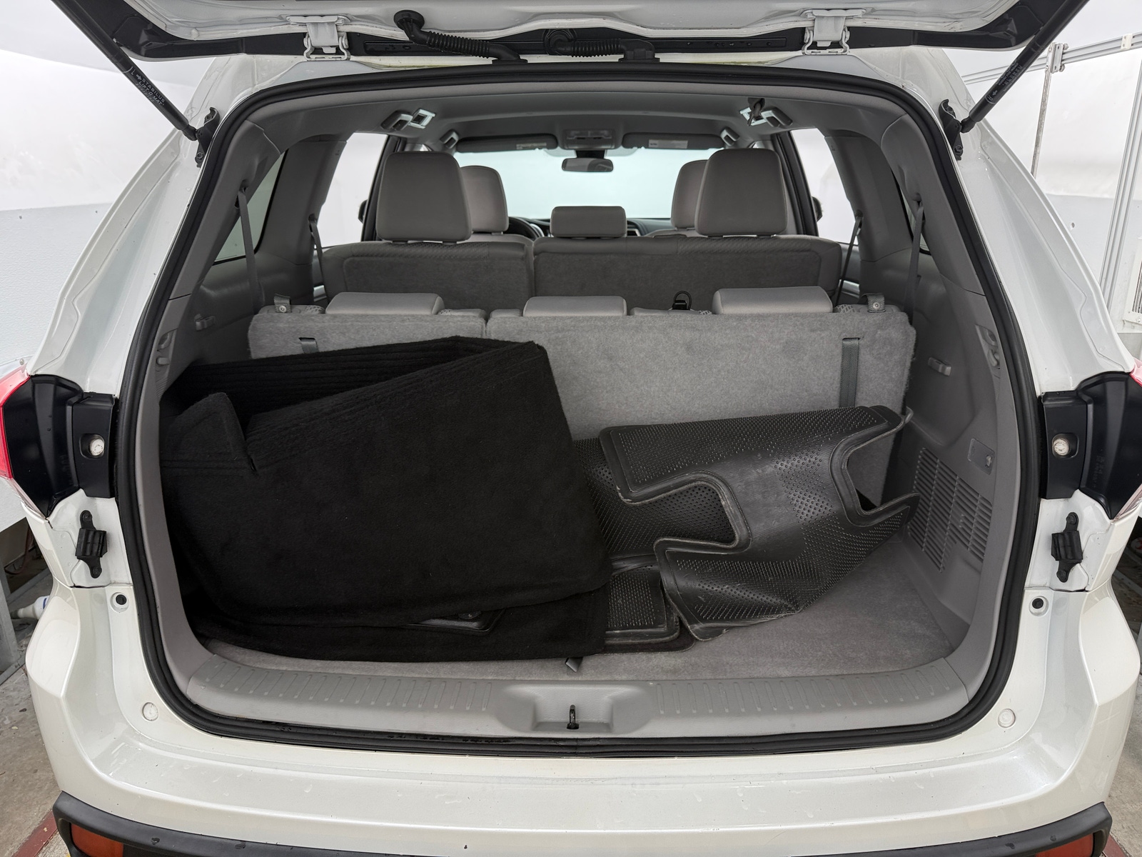 Thumbnail: 2019 Toyota Highlander - 7