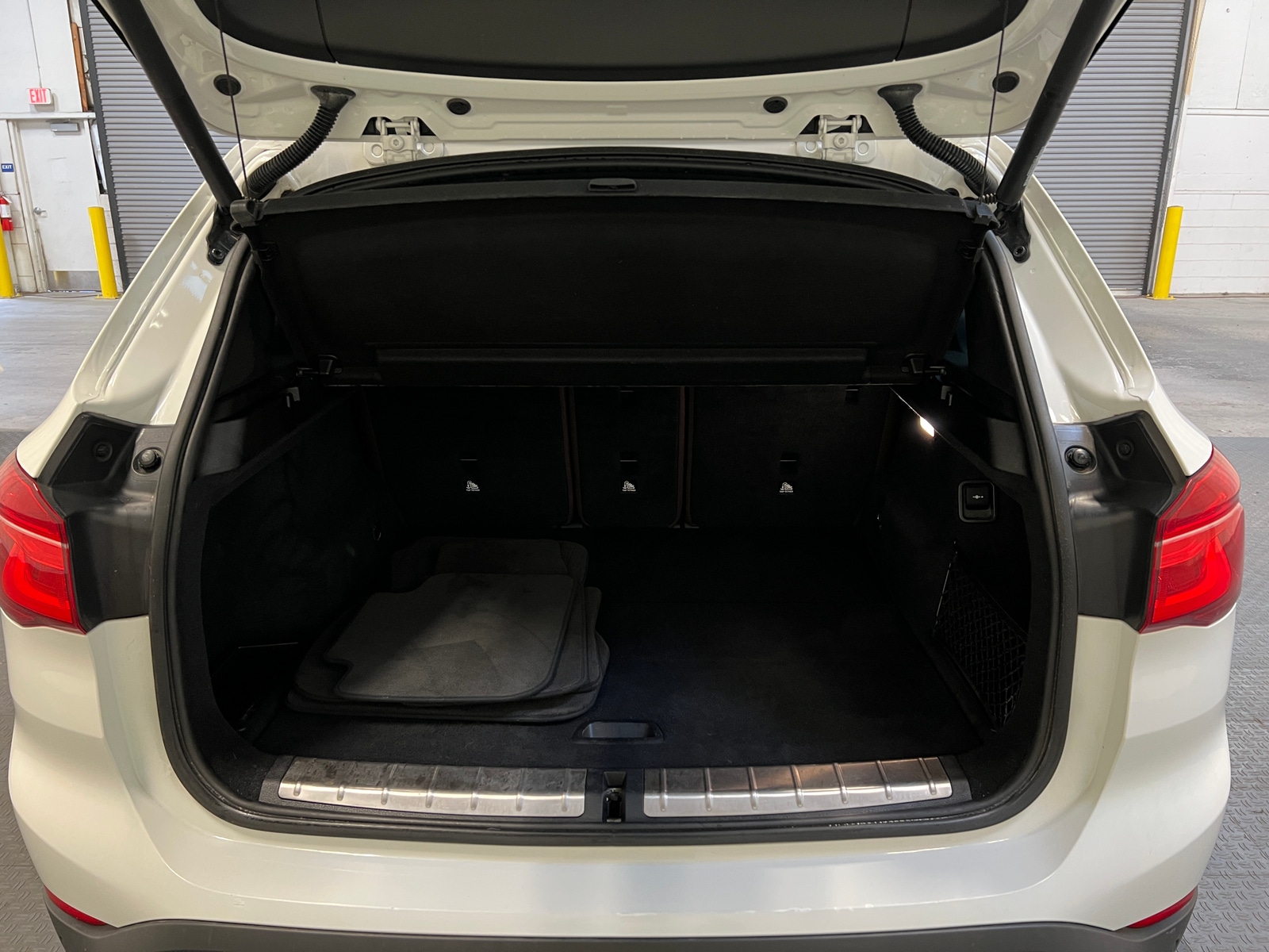 Thumbnail: 2017 BMW X1 - 6