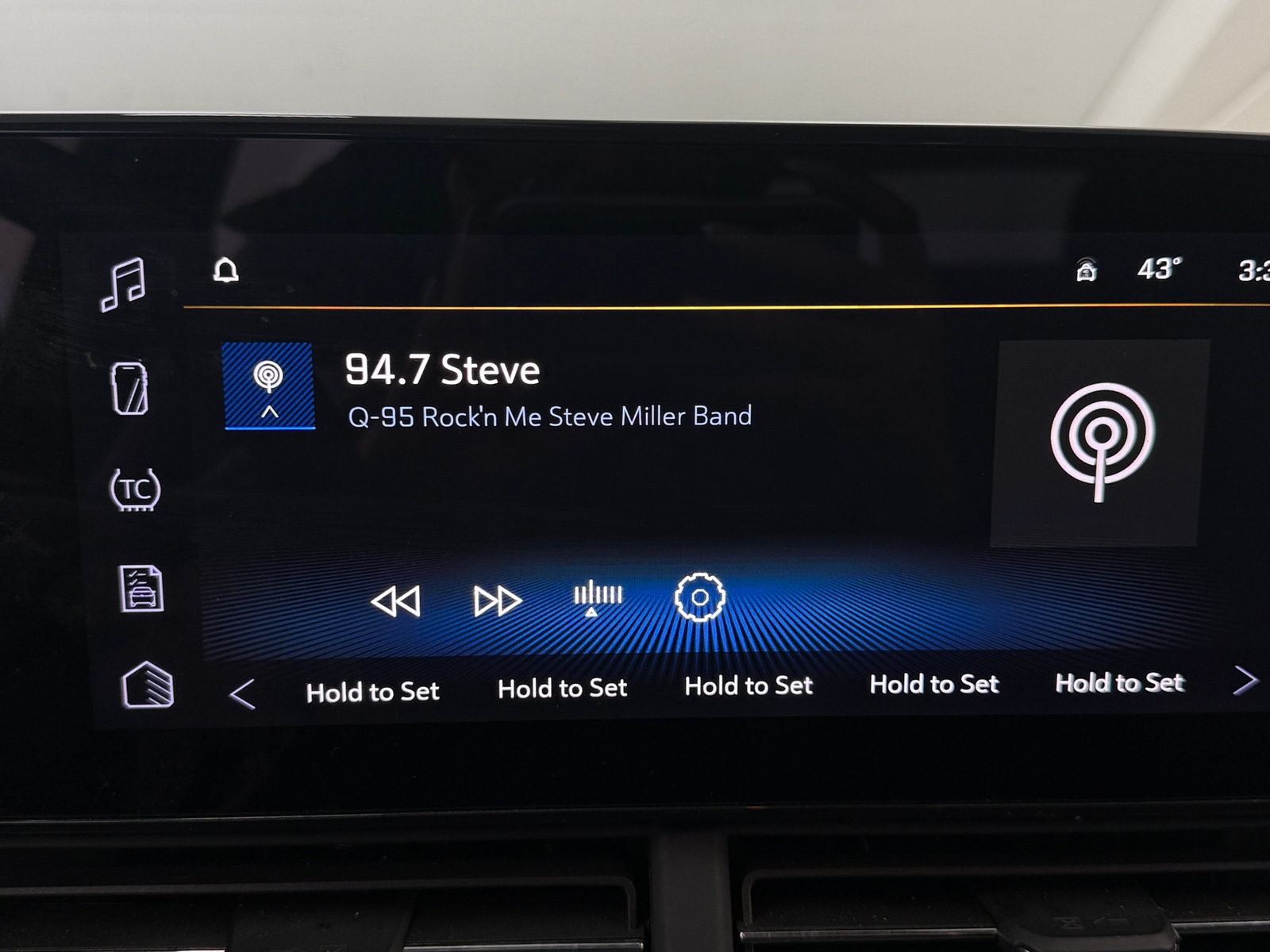 Thumbnail: 2025 Chevrolet Trax - 4