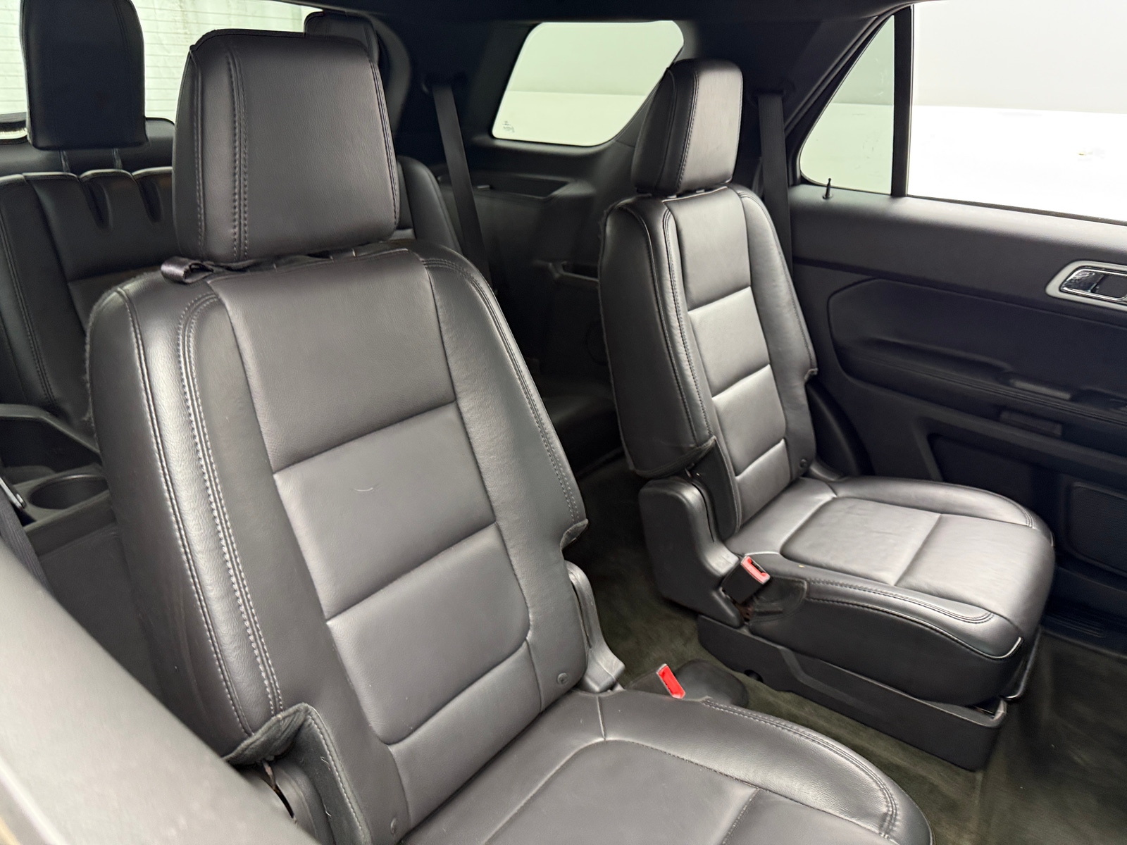 Thumbnail: 2015 Ford Explorer - 5