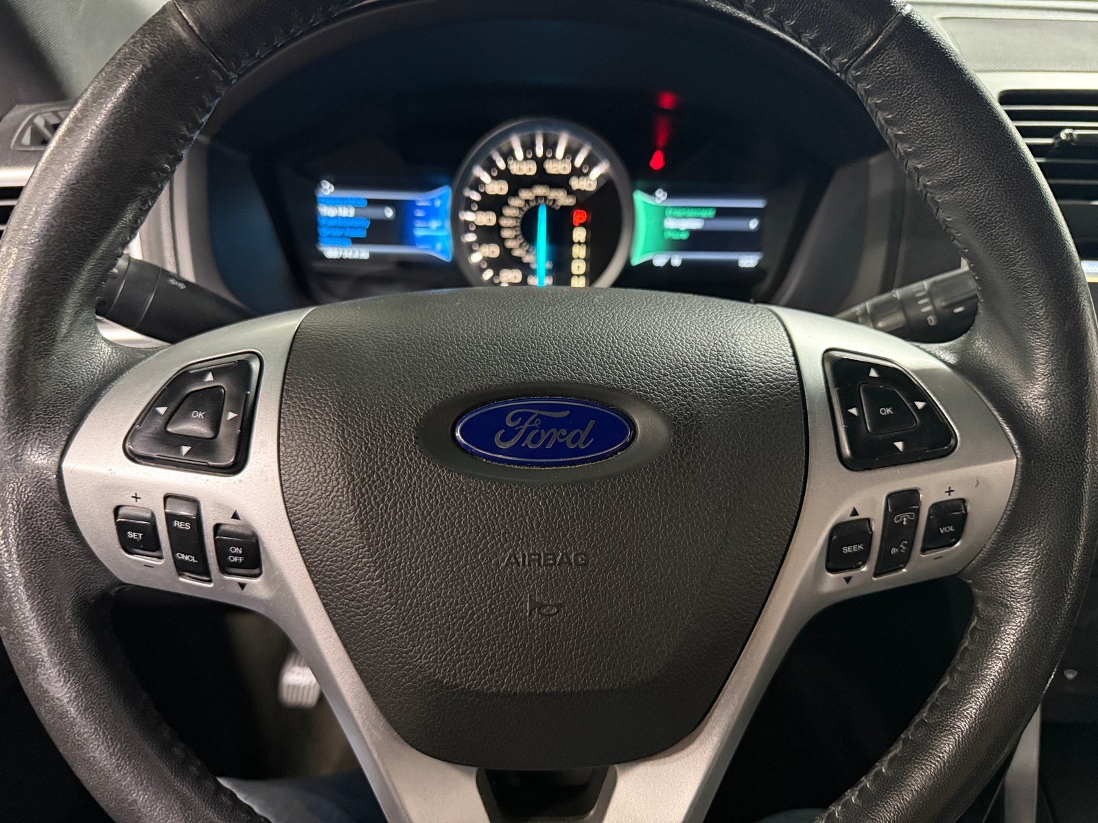 Thumbnail: 2015 Ford Explorer - 4