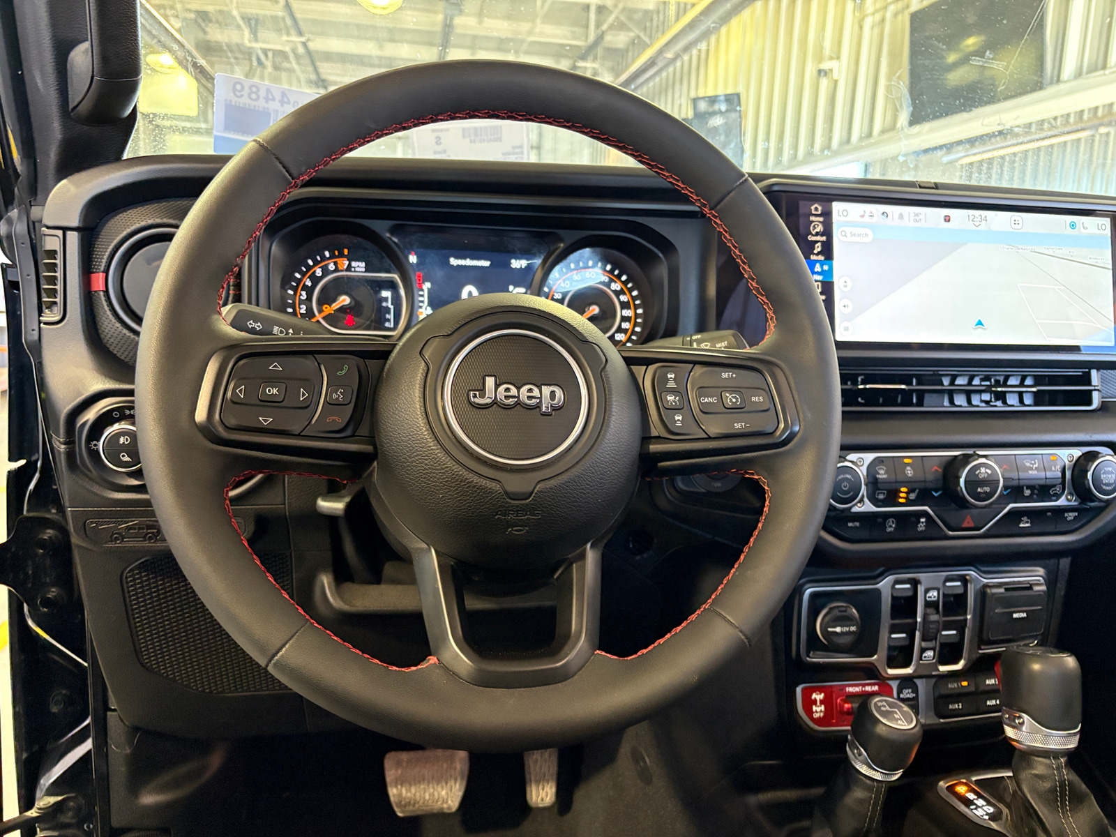 Thumbnail: 2024 Jeep Gladiator - 4