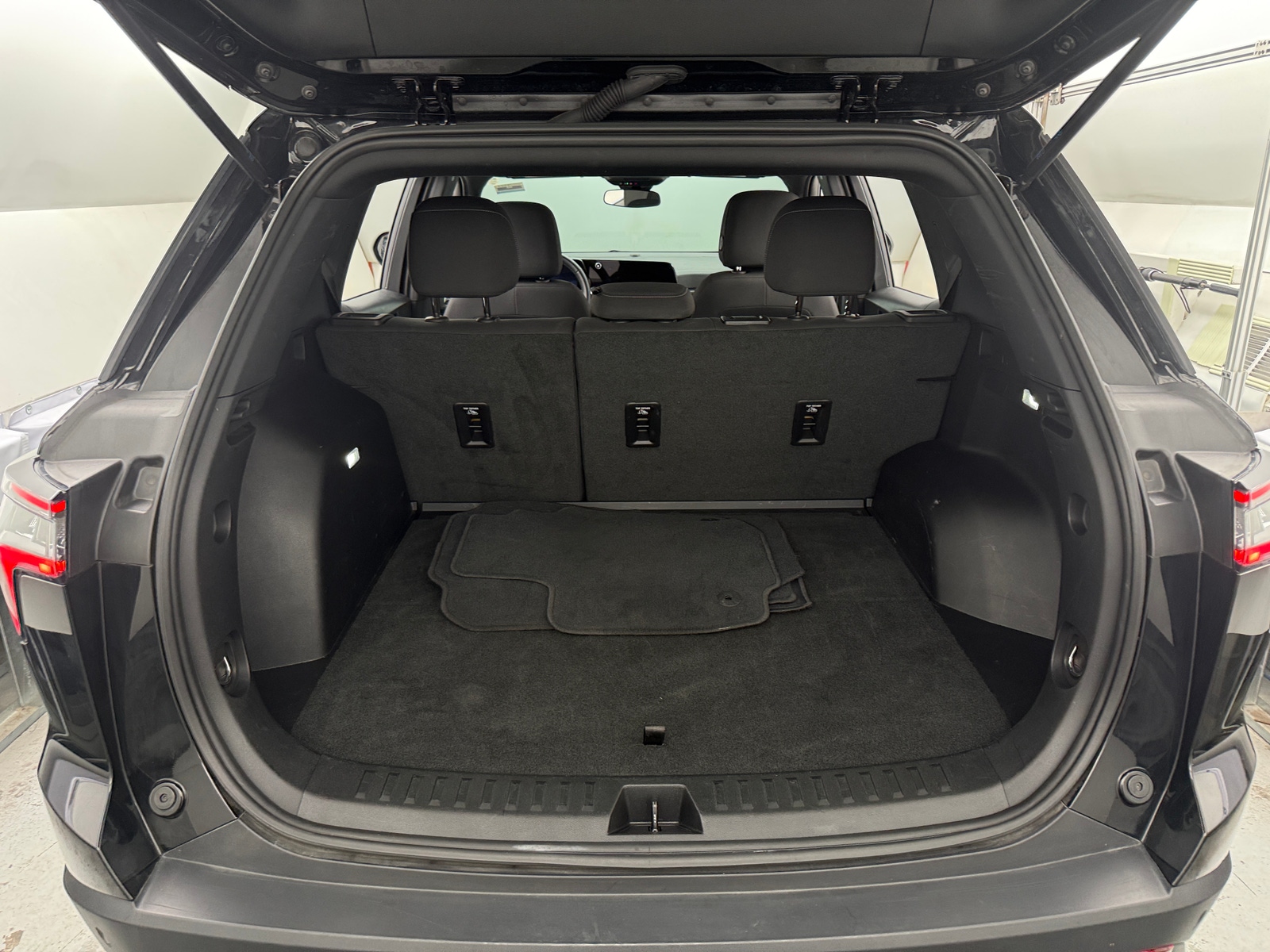 Thumbnail: 2025 Chevrolet Equinox - 7