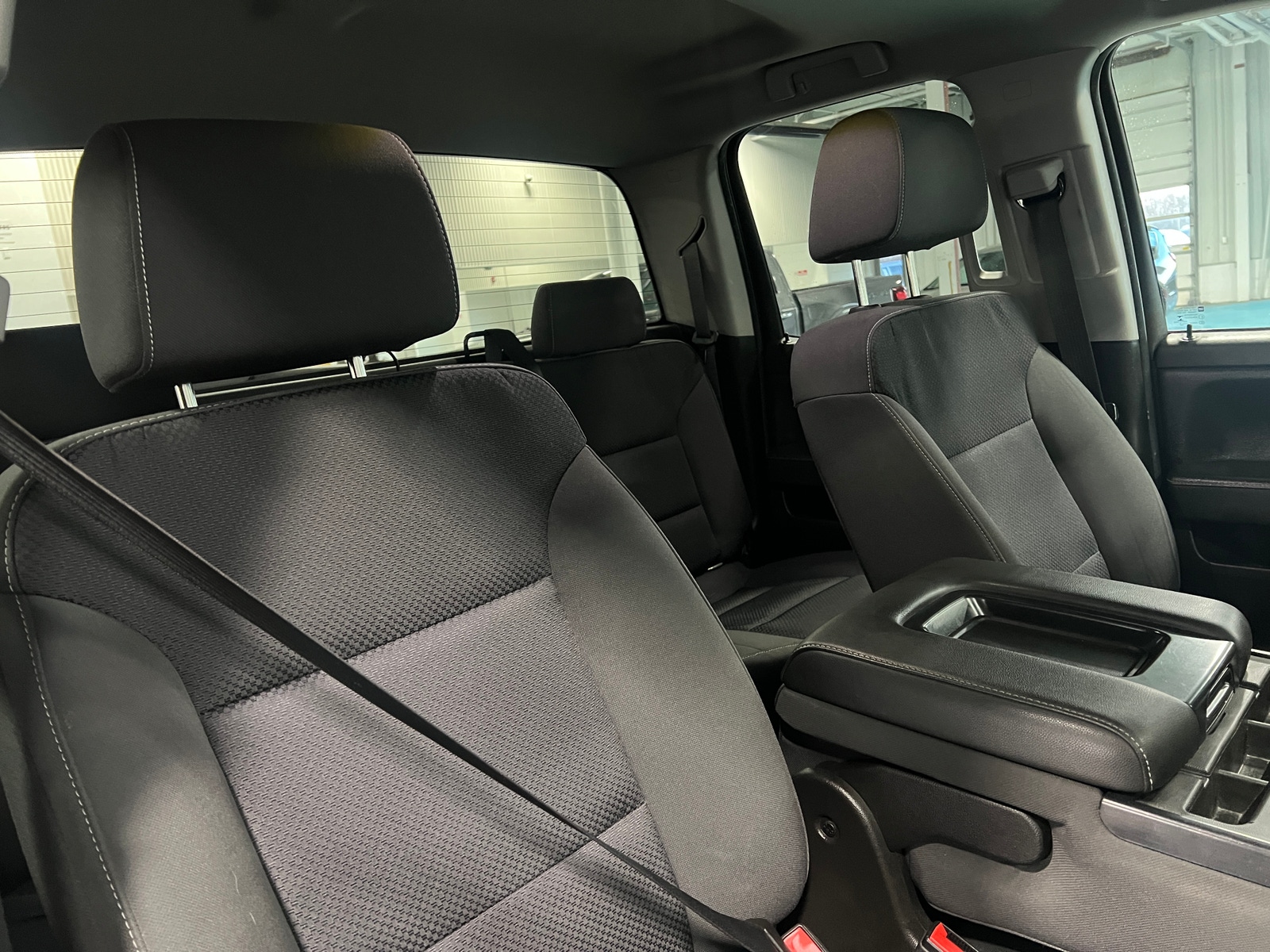 Thumbnail: 2018 Chevrolet Silverado 1500 - 2