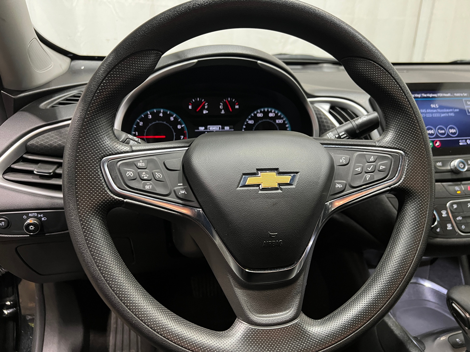 Thumbnail: 2024 Chevrolet Malibu - 5