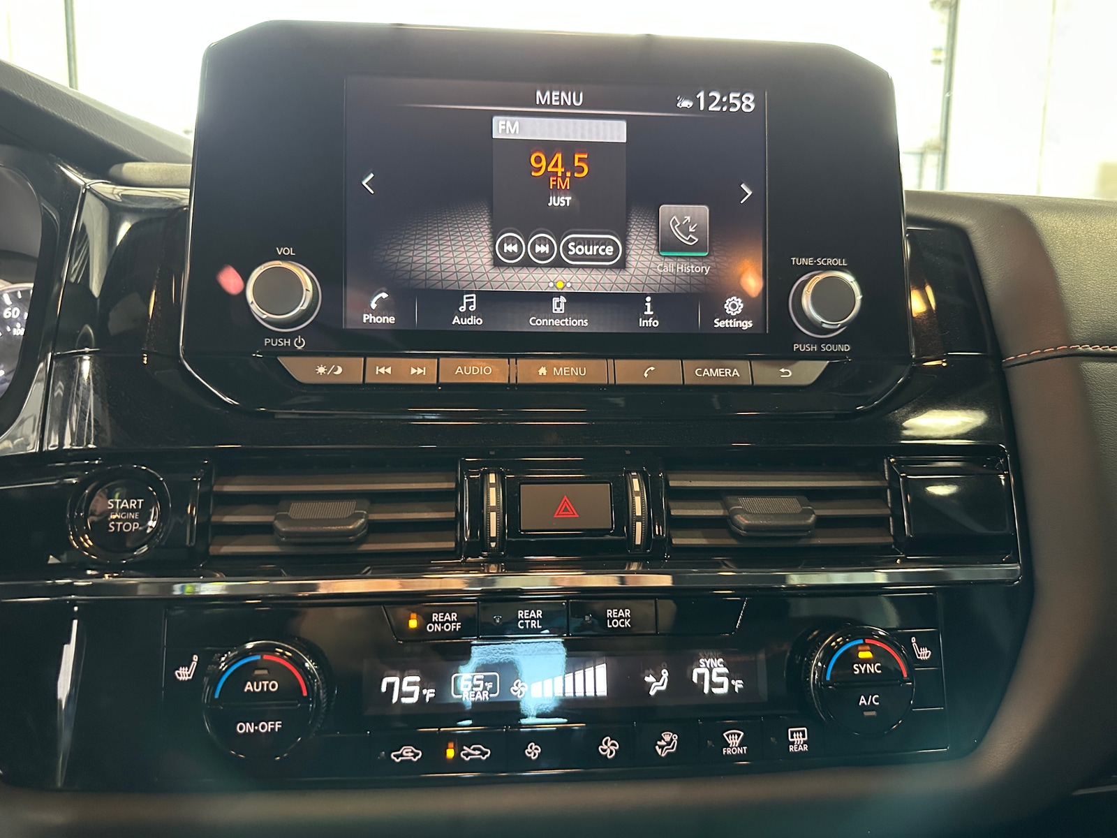 Thumbnail: 2025 Nissan Pathfinder - 3