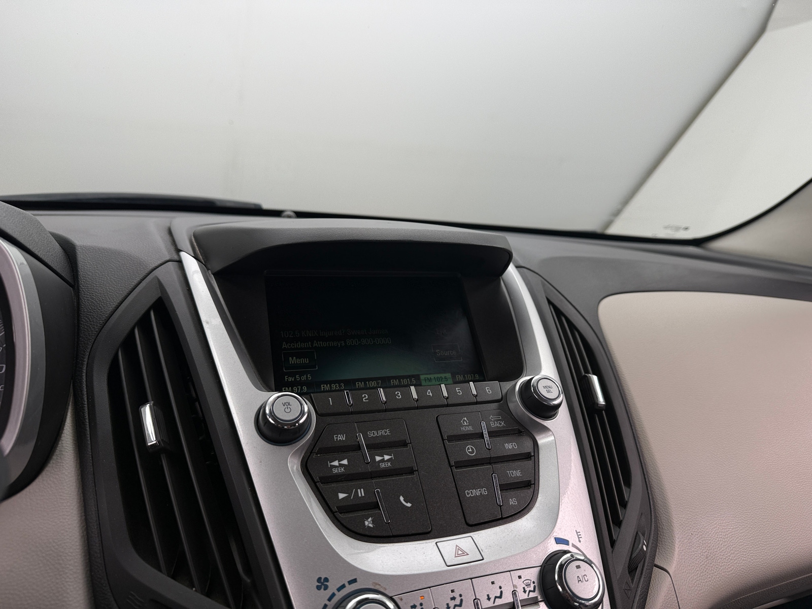 Thumbnail: 2016 Chevrolet Equinox - 4