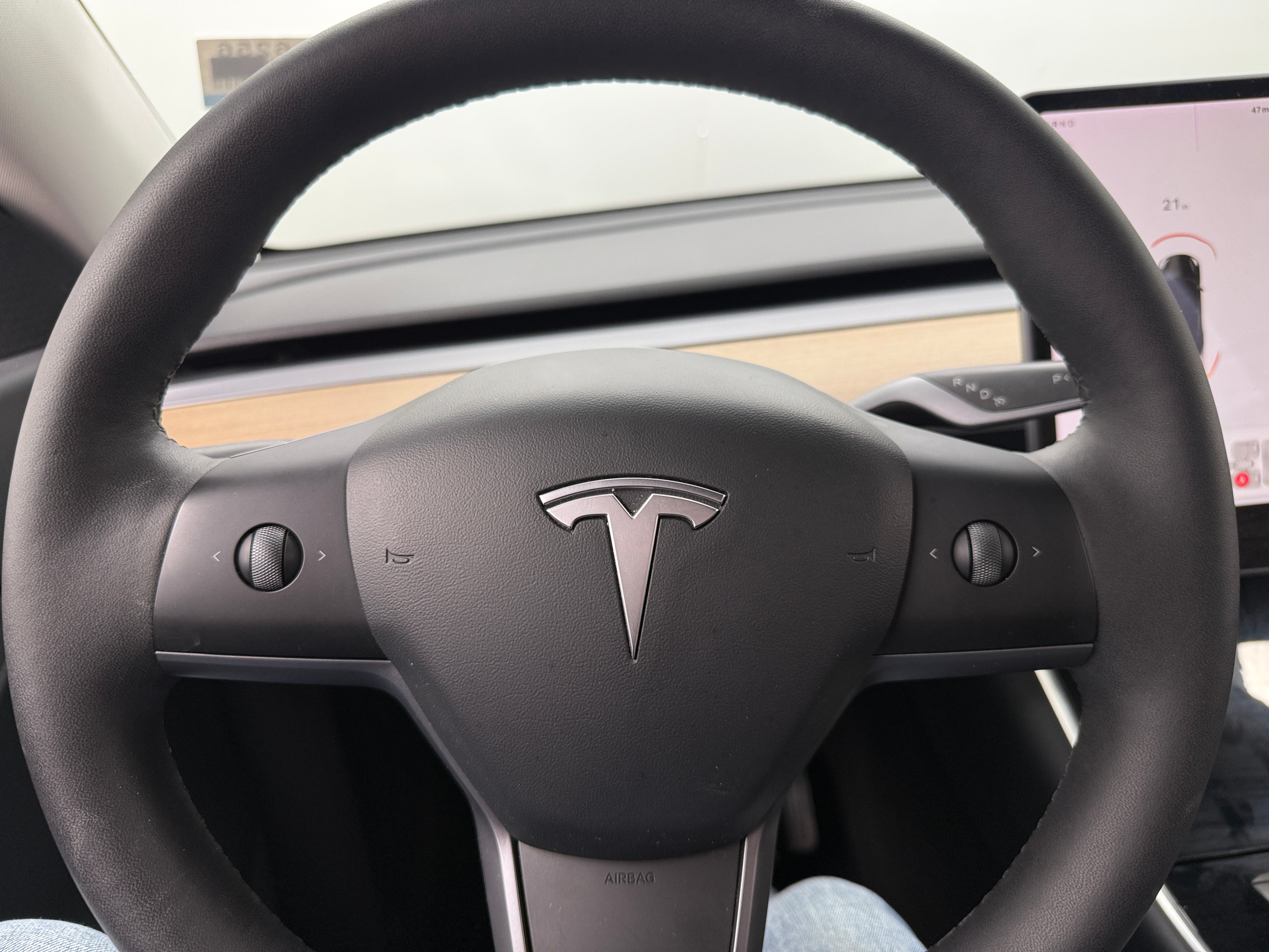 Used 2021 Tesla Model Y Long Range with VIN 5YJYGDEE7MF079331 for sale in Oak Creek, WI