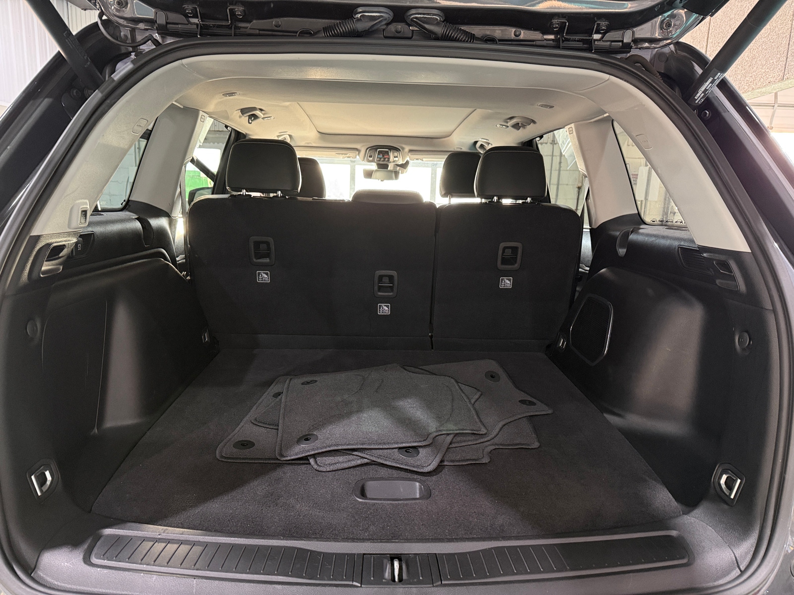 Thumbnail: 2023 Jeep Grand Cherokee - 6