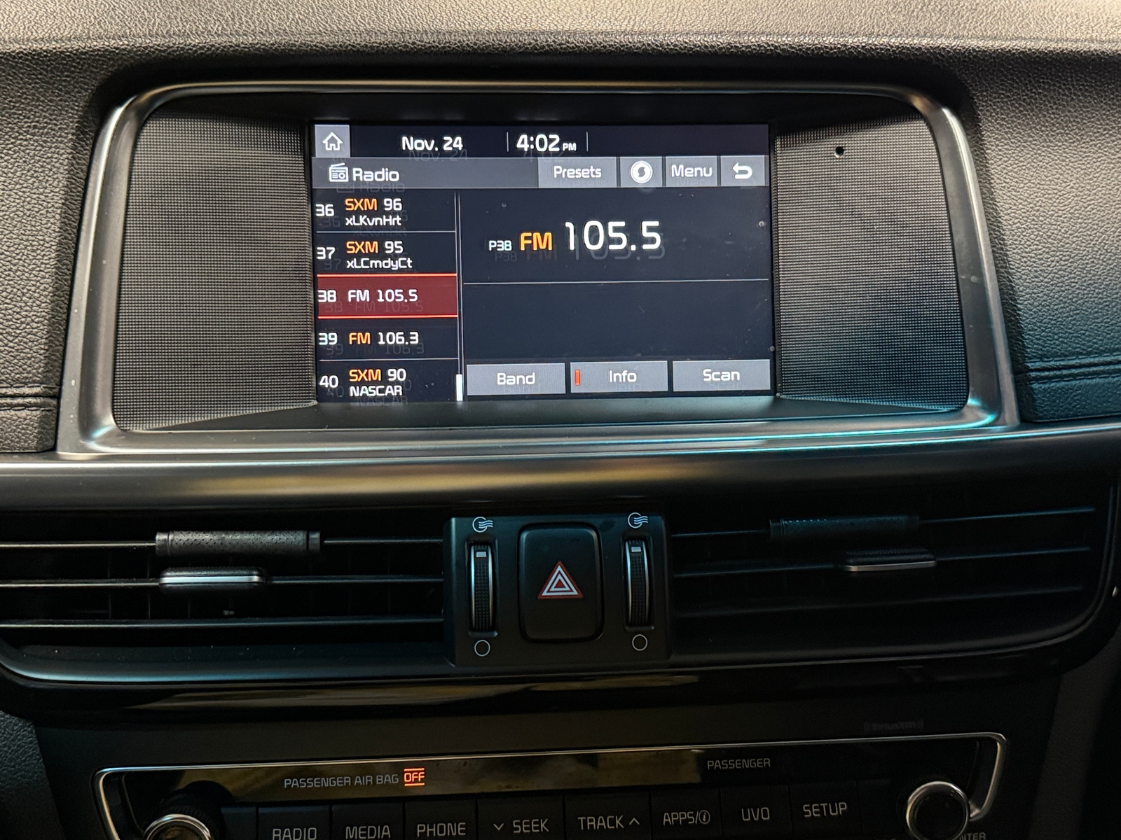 Thumbnail: 2018 Kia Optima - 3