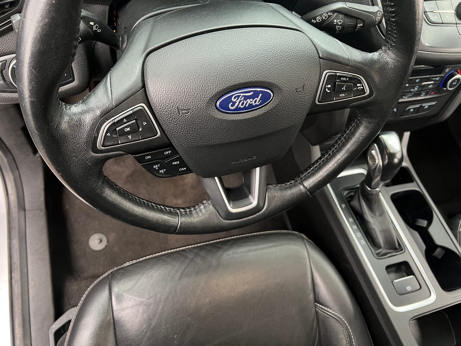 Thumbnail: 2018 Ford Escape - 4