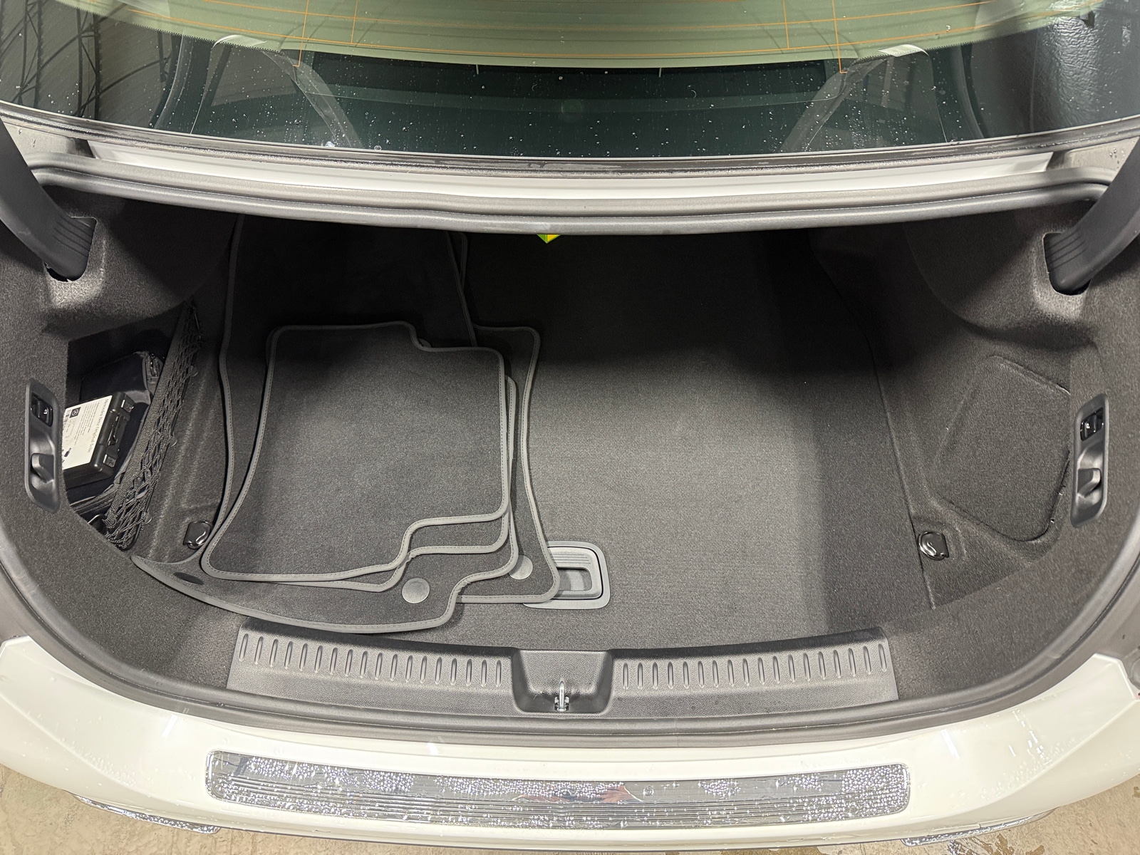 Thumbnail: 2024 Mercedes-Benz E-Class - 6