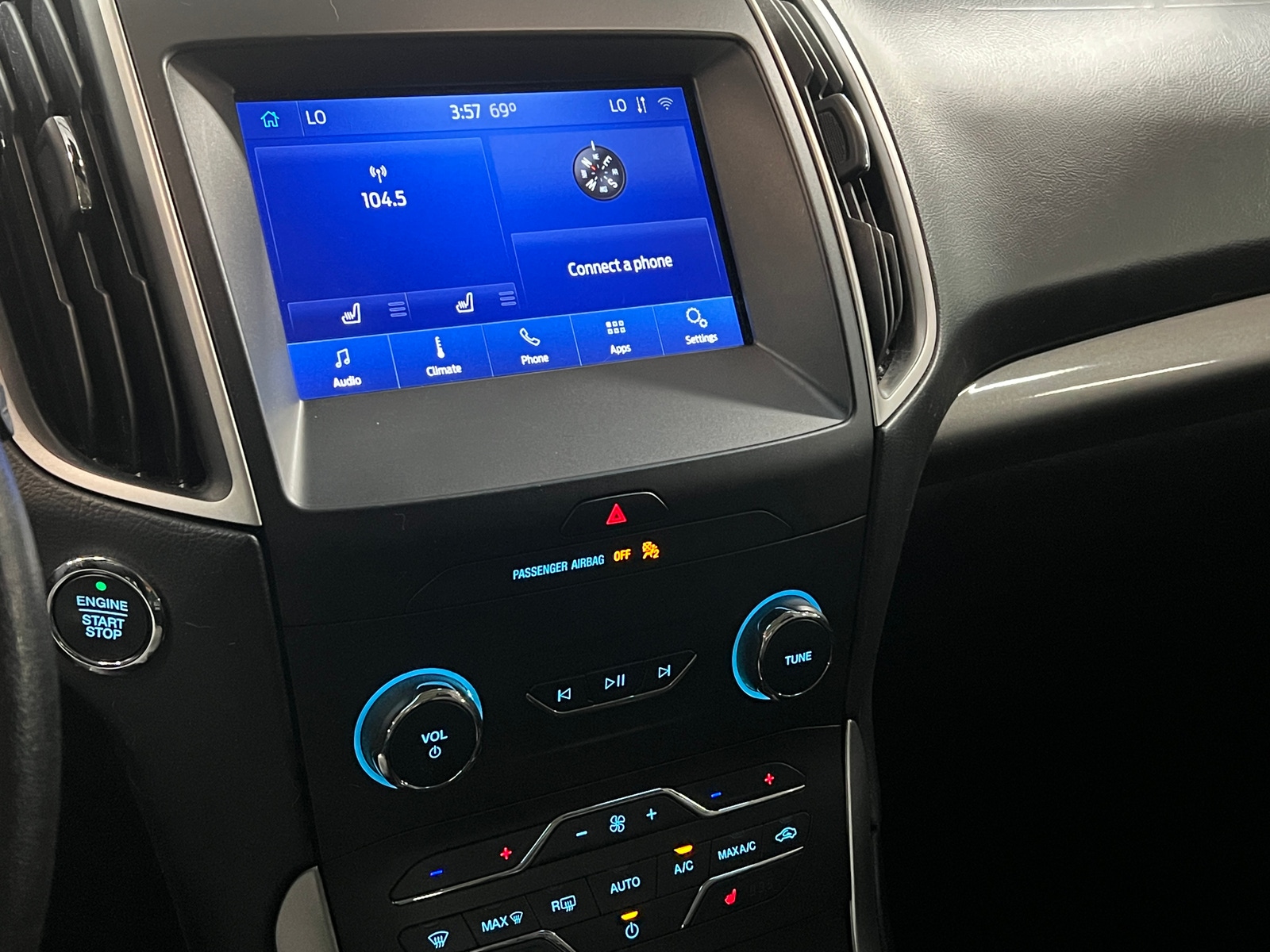 Thumbnail: 2020 Ford Edge - 3