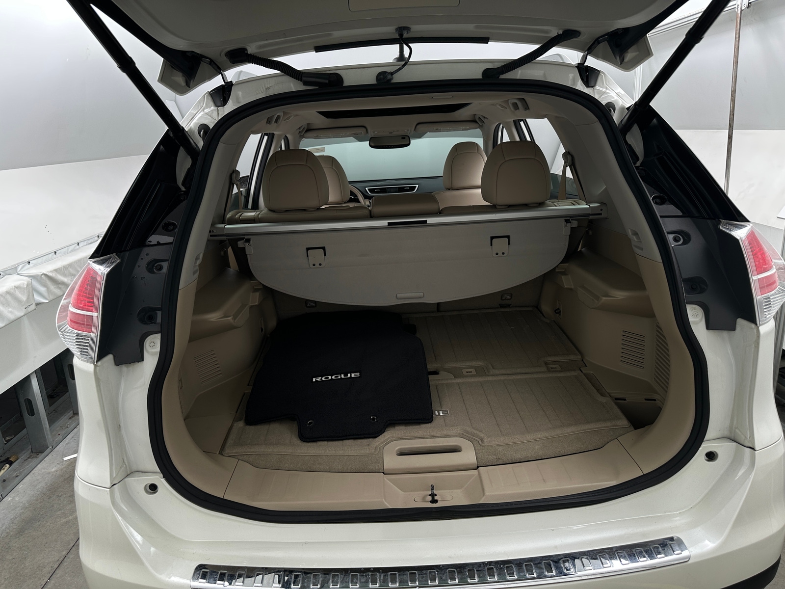 Thumbnail: 2015 Nissan Rogue - 6