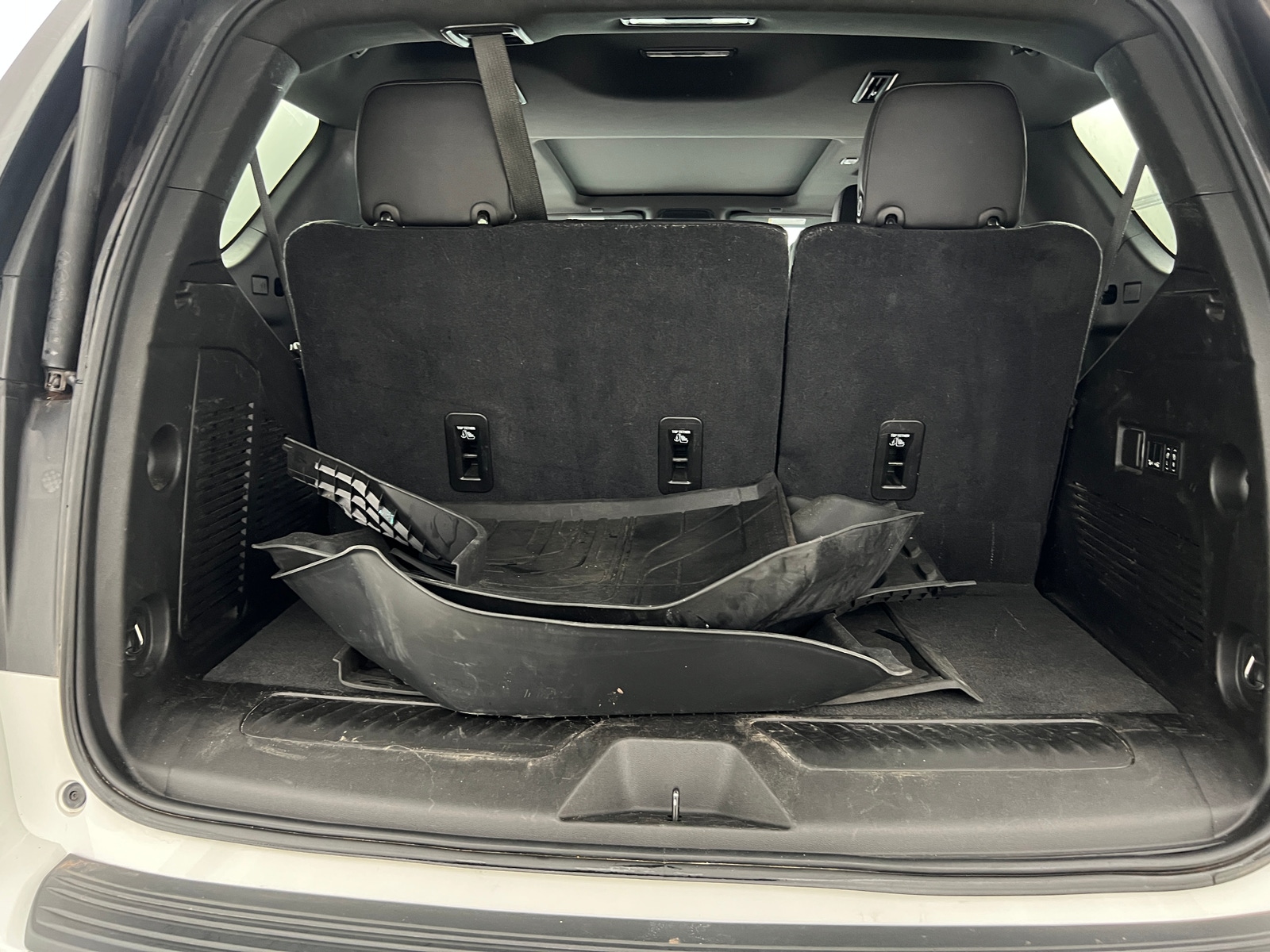 Thumbnail: 2021 Chevrolet Tahoe - 6