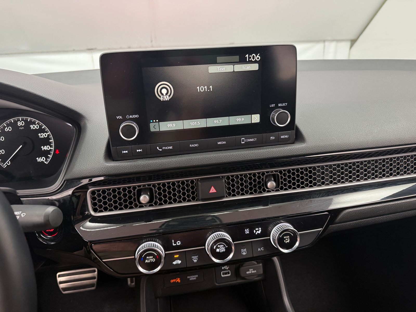 Thumbnail: 2022 Honda Civic - 4