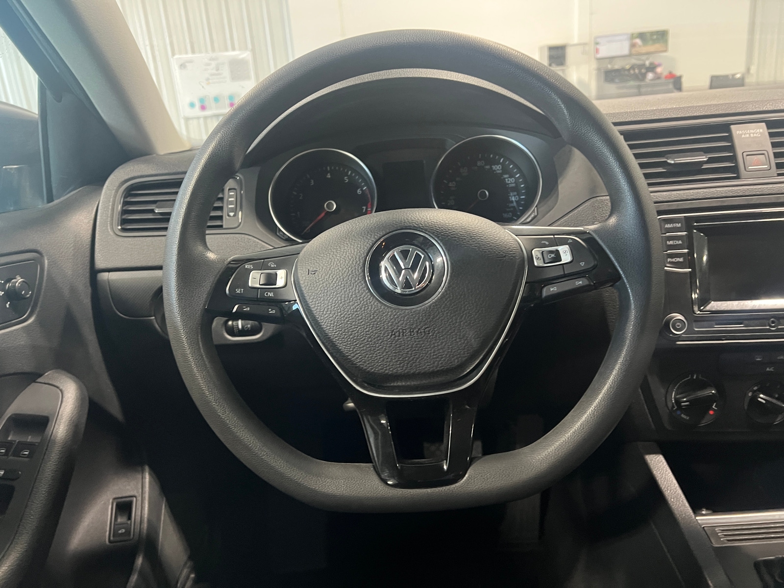 Thumbnail: 2016 Volkswagen Jetta - 5