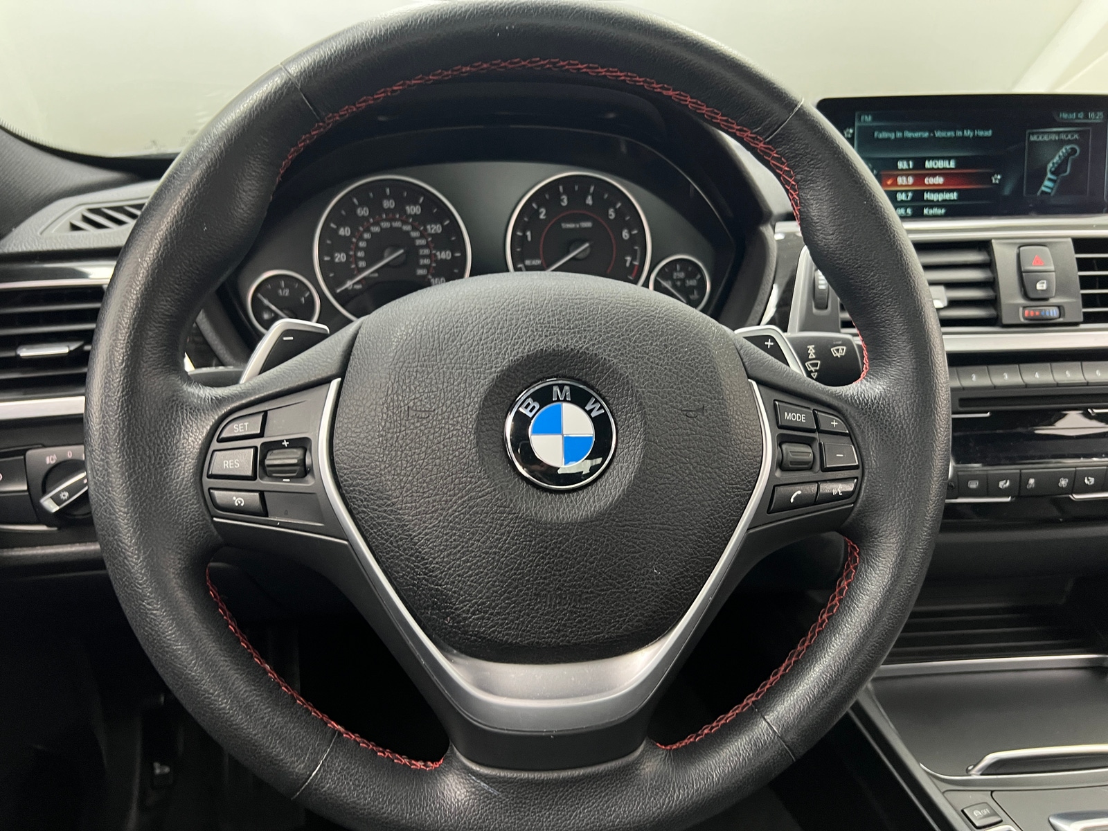 Thumbnail: 2017 BMW 3 Series - 4