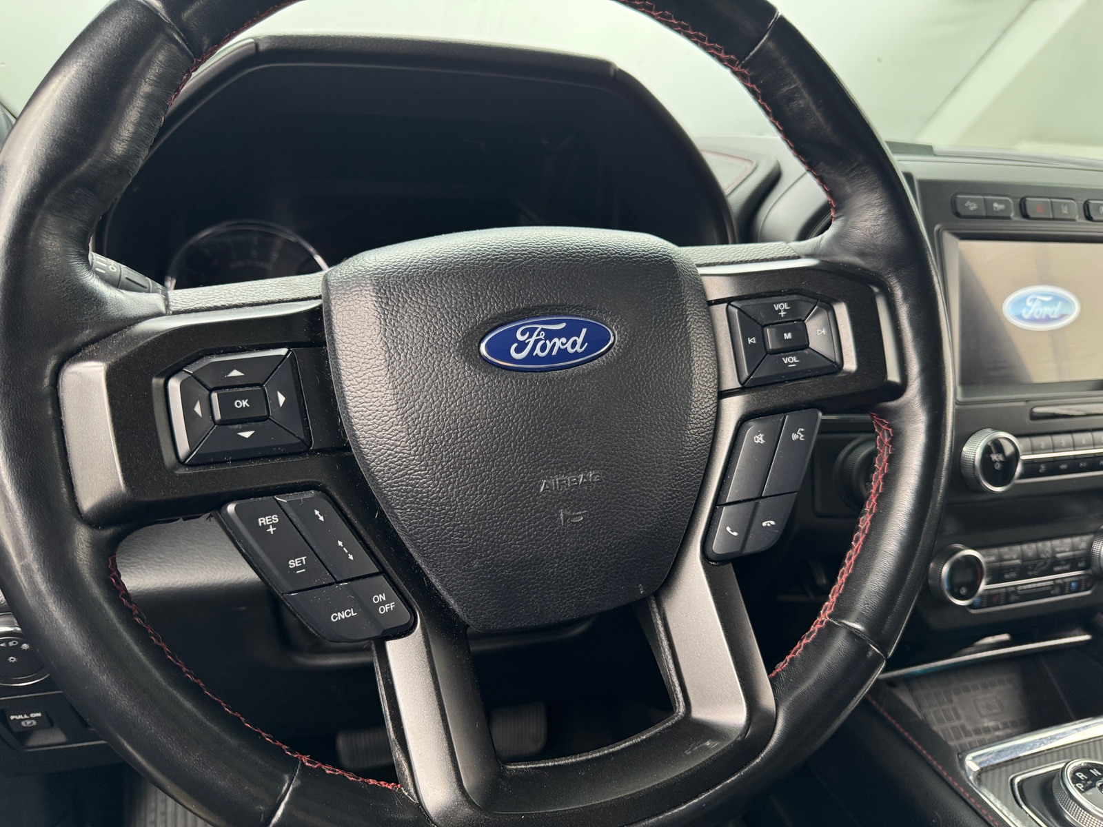 Thumbnail: 2019 Ford Expedition - 4