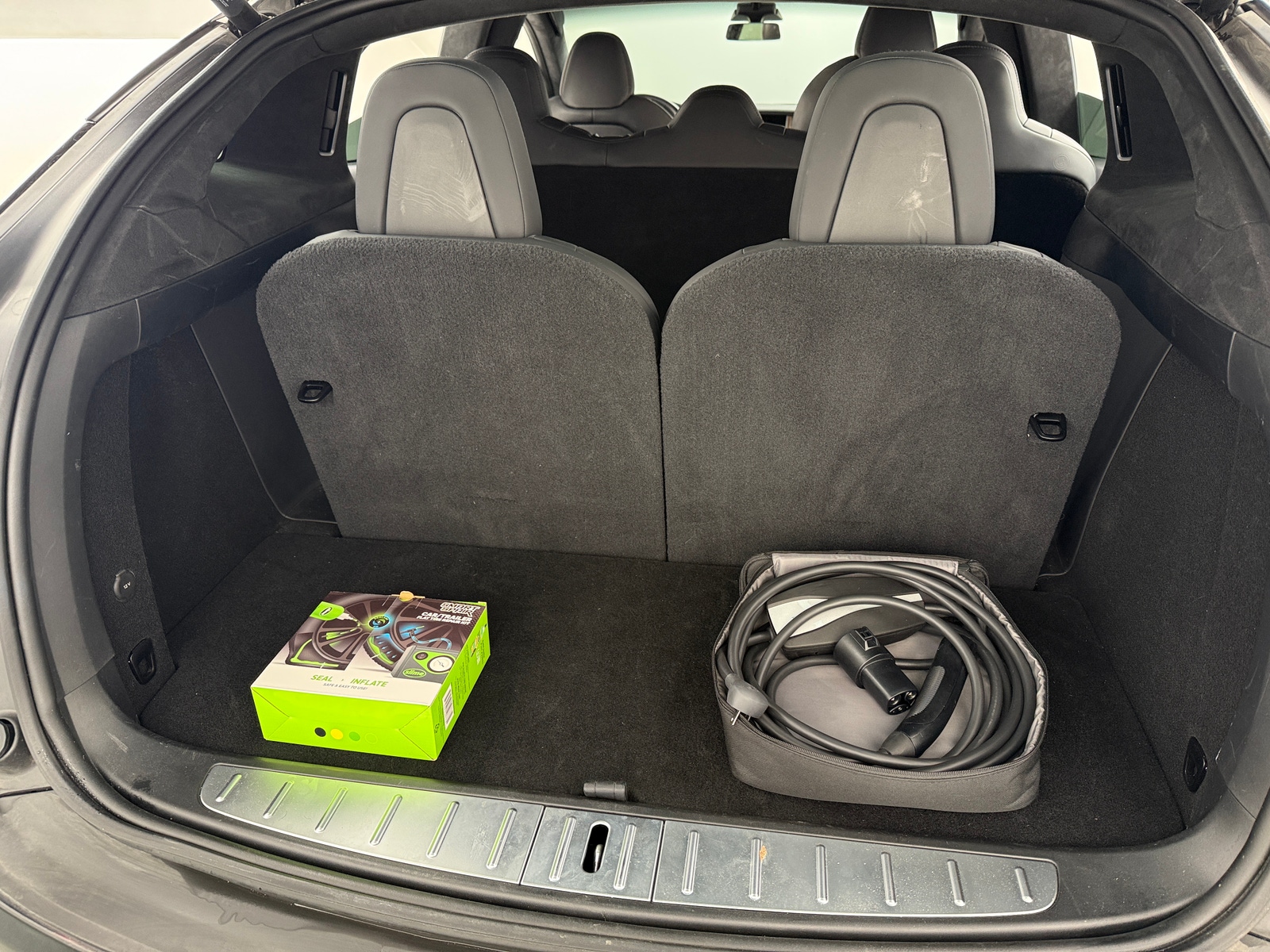 Thumbnail: 2020 Tesla Model X - 6