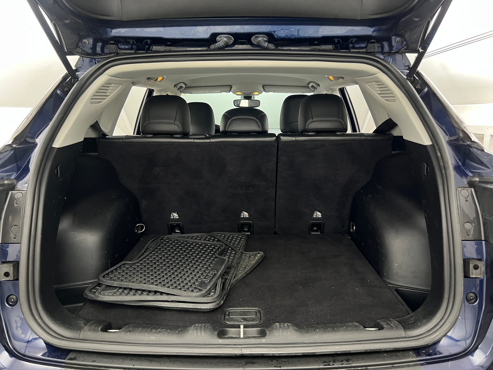 Thumbnail: 2020 Jeep Compass - 7