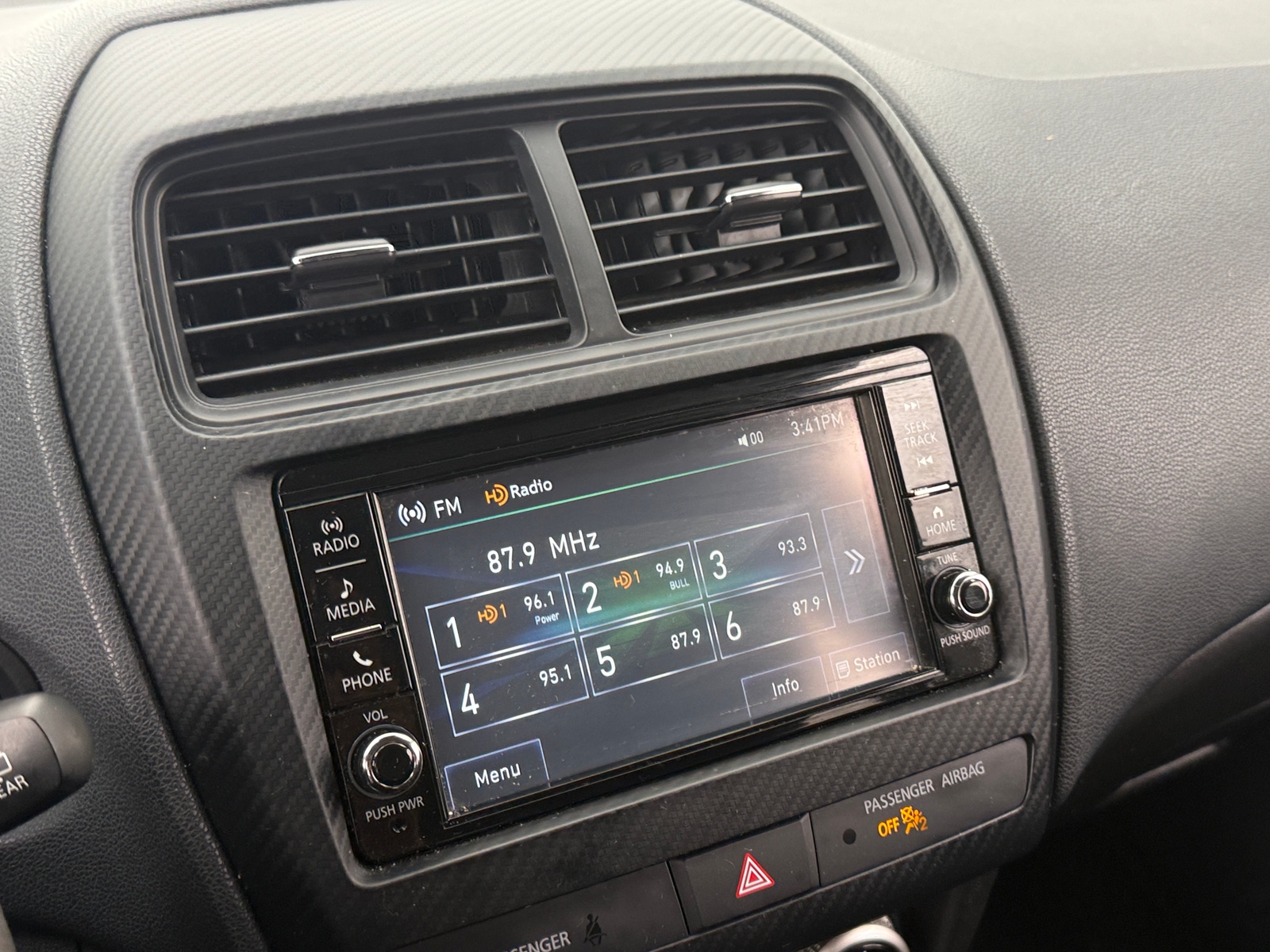 Thumbnail: 2022 Mitsubishi Outlander Sport - 4