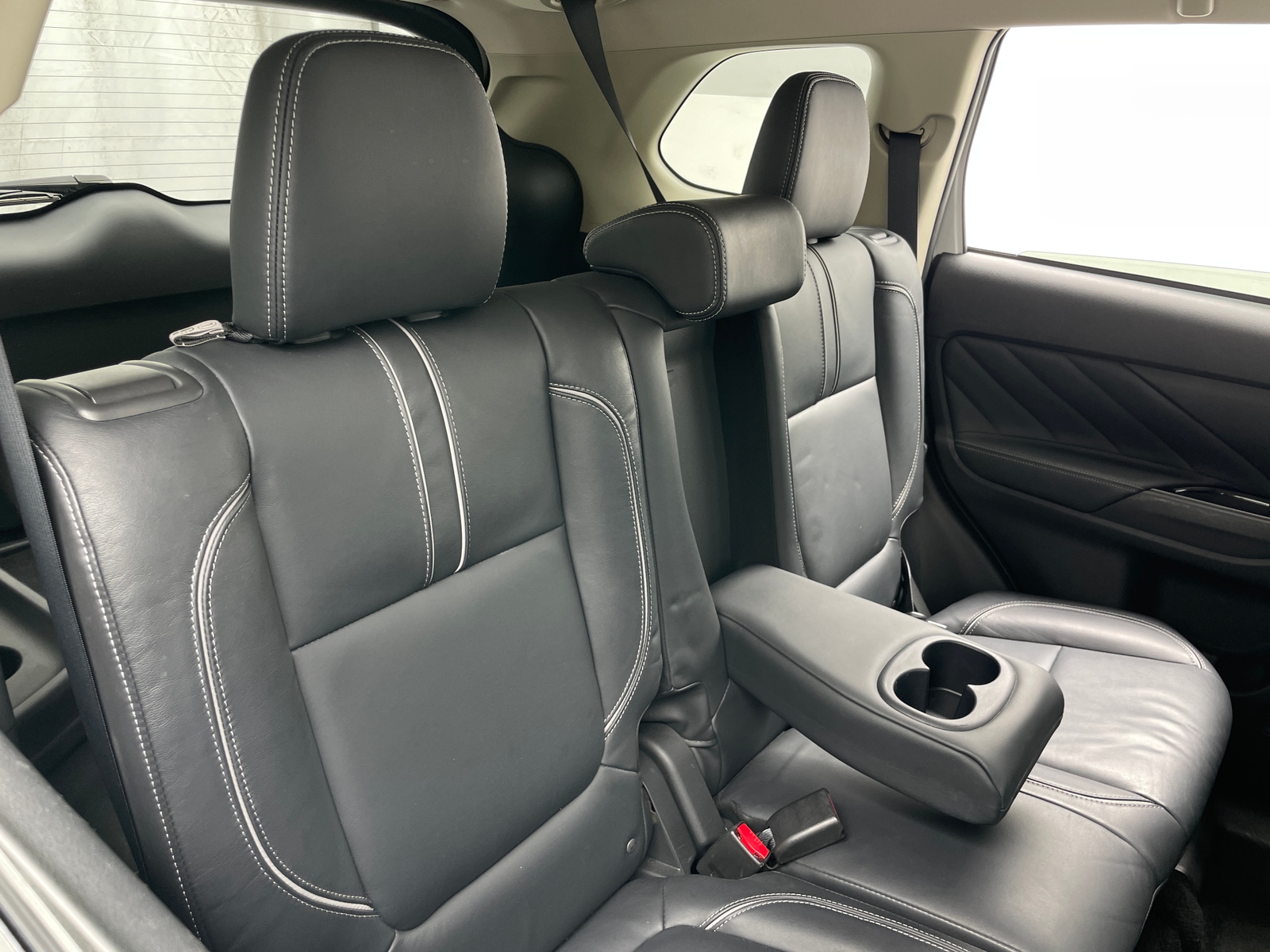 Thumbnail: 2018 Mitsubishi Outlander - 5