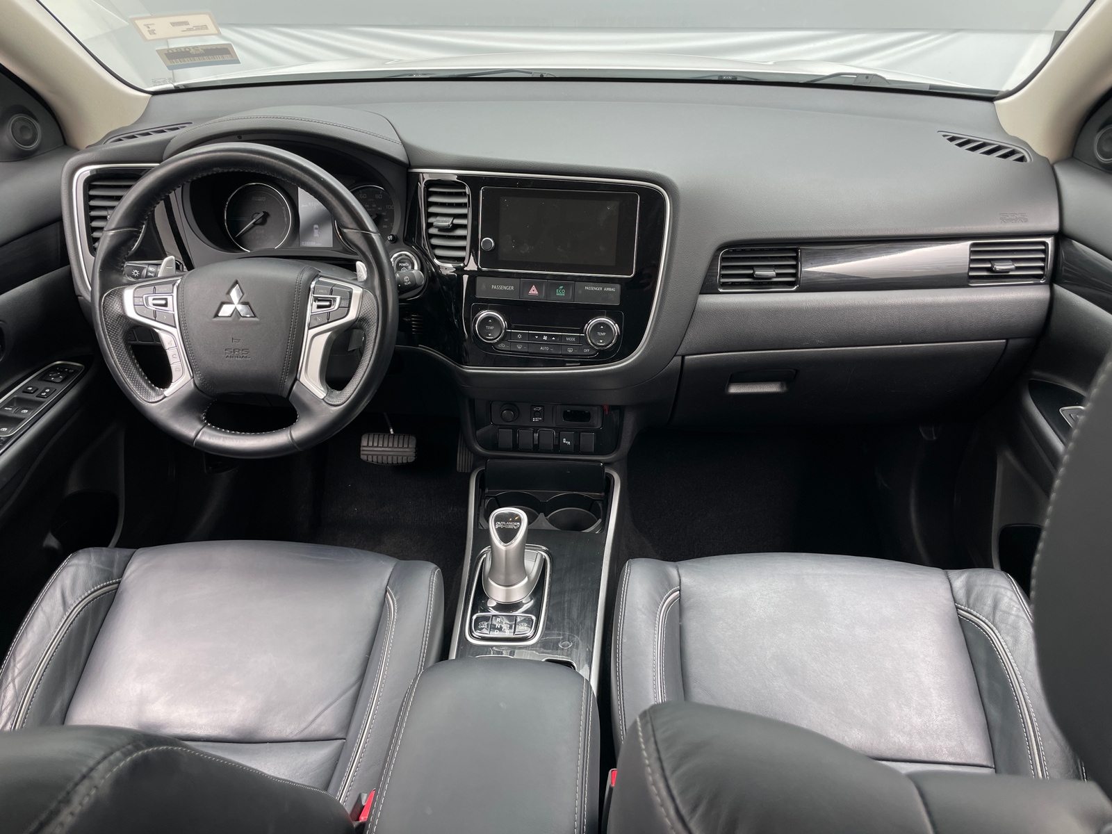 Thumbnail: 2018 Mitsubishi Outlander - 2