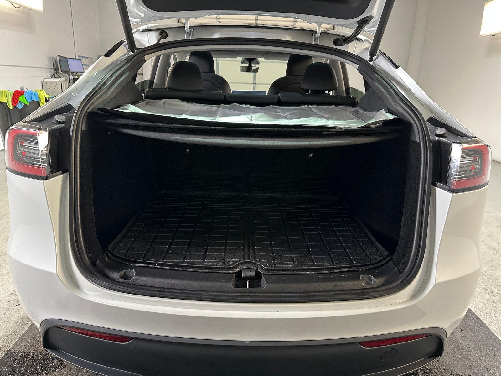 Thumbnail: 2023 Tesla Model Y - 6