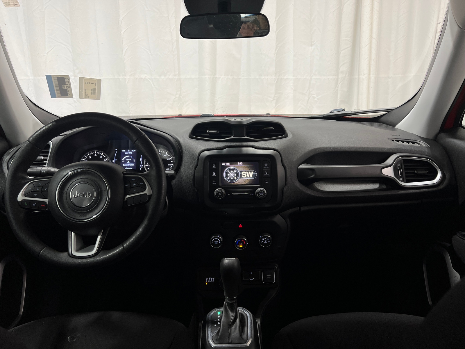 Thumbnail: 2018 Jeep Renegade - 3