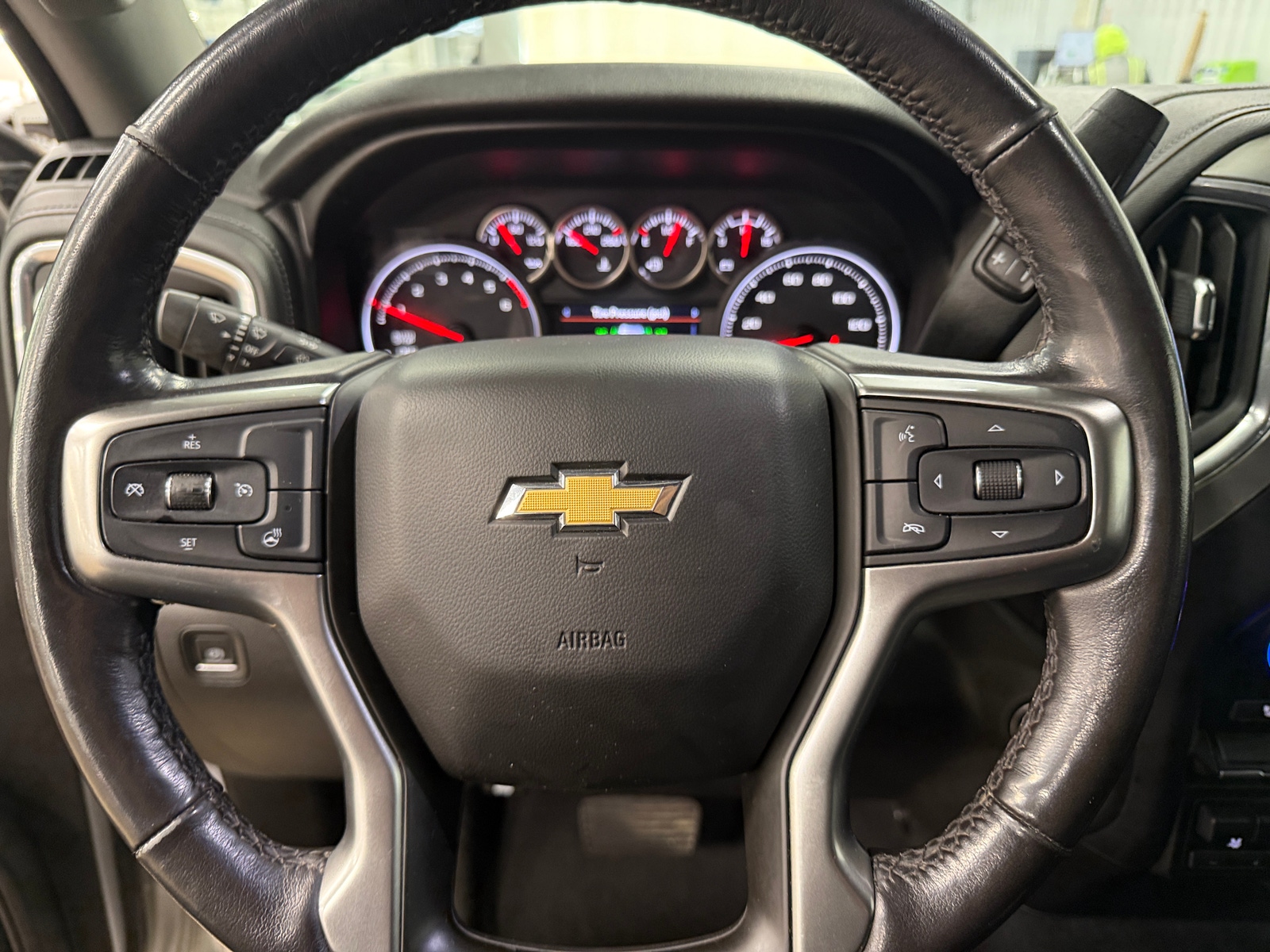 Thumbnail: 2020 Chevrolet Silverado 1500 - 5