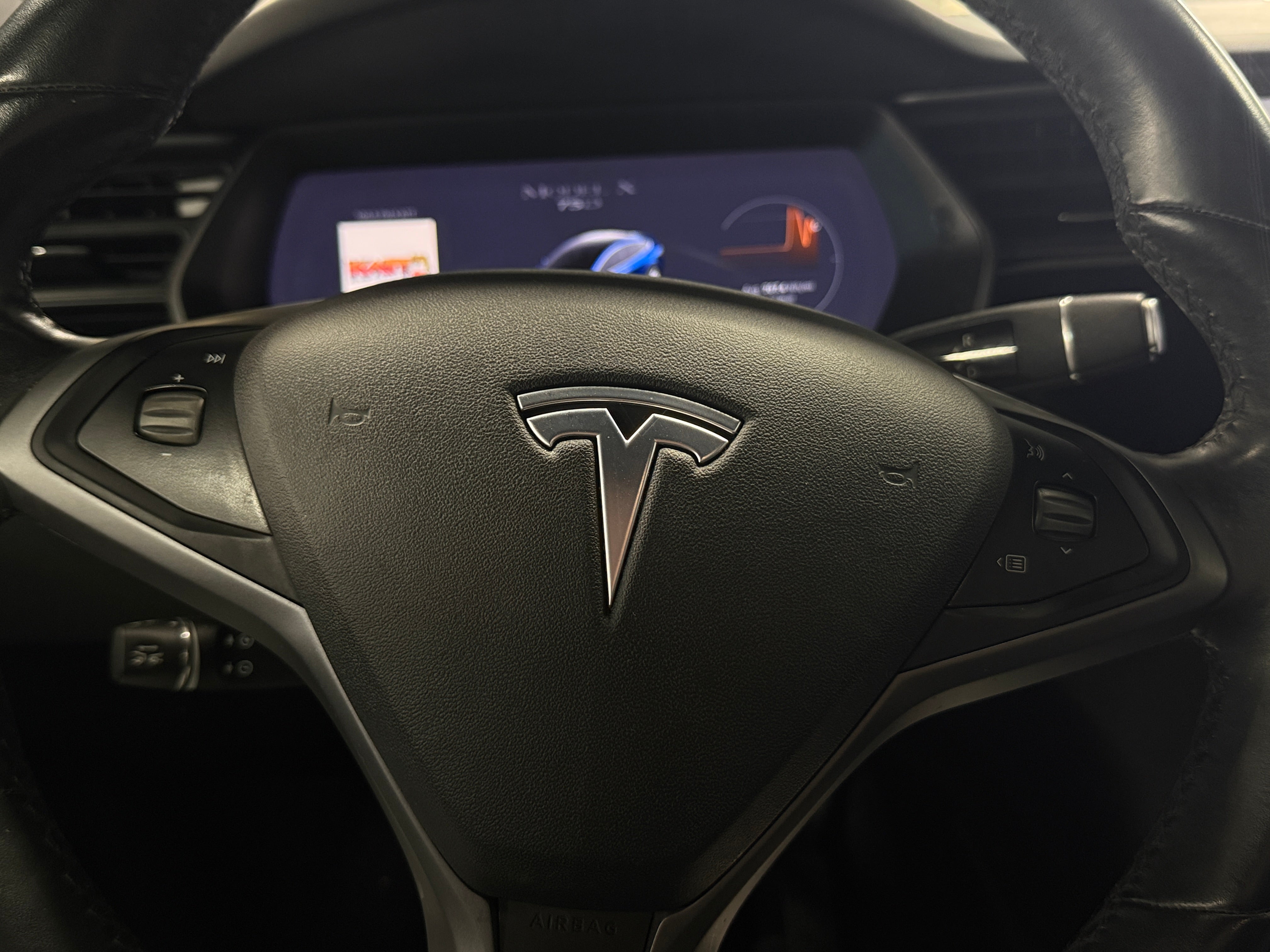 Used 2018 Tesla Model X 75D with VIN 5YJXCDE22JF114110 for sale in Oak Creek, WI