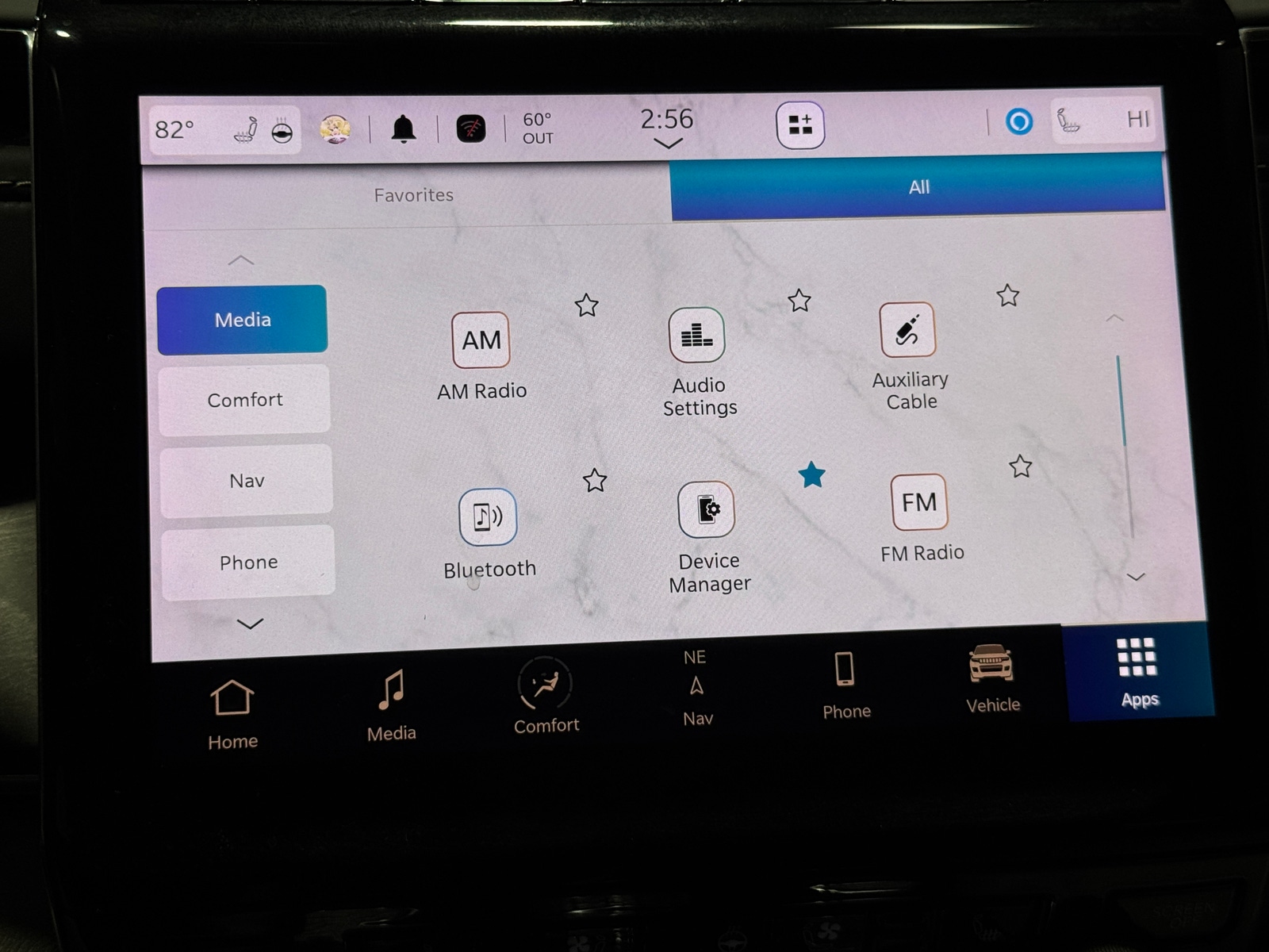 Thumbnail: 2022 Jeep Grand Cherokee - 3