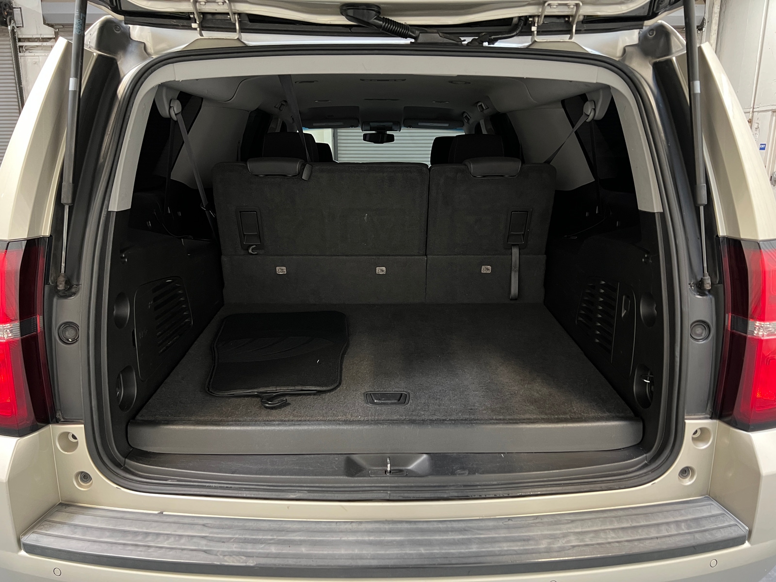 Thumbnail: 2015 Chevrolet Suburban - 7