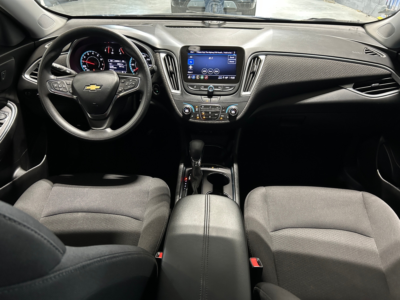 Thumbnail: 2024 Chevrolet Malibu - 3