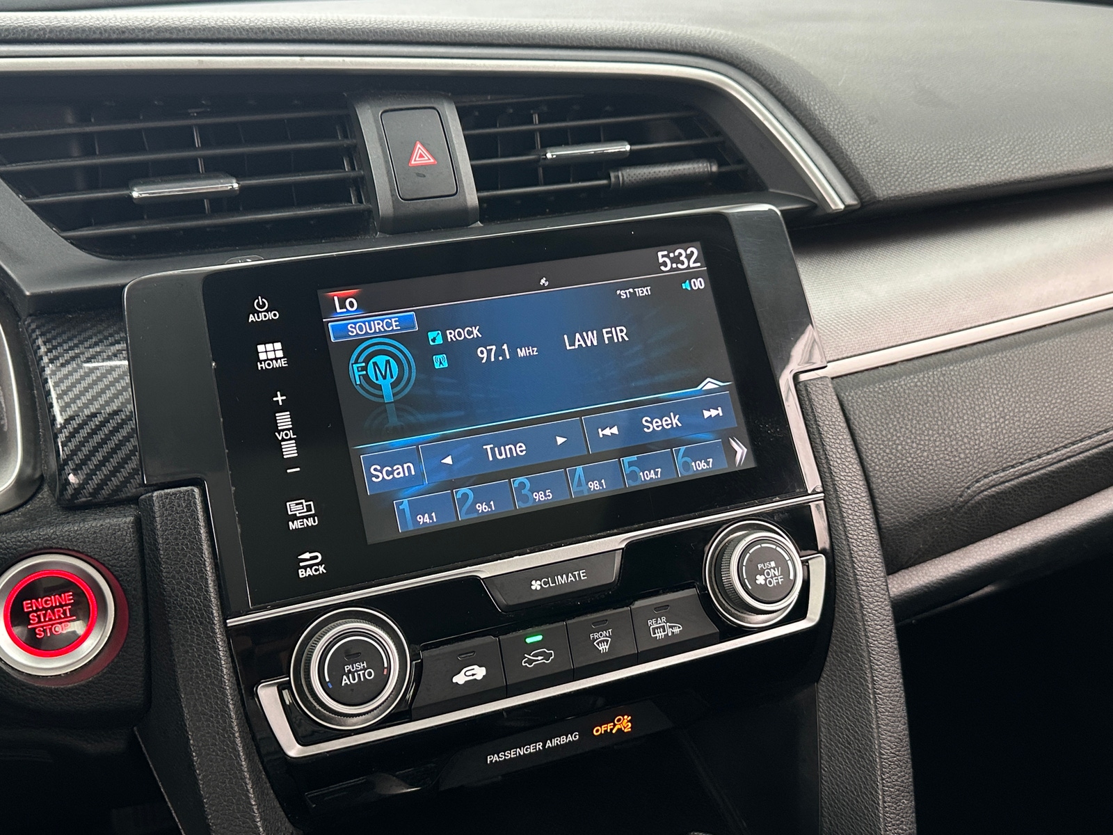 Thumbnail: 2016 Honda Civic - 4