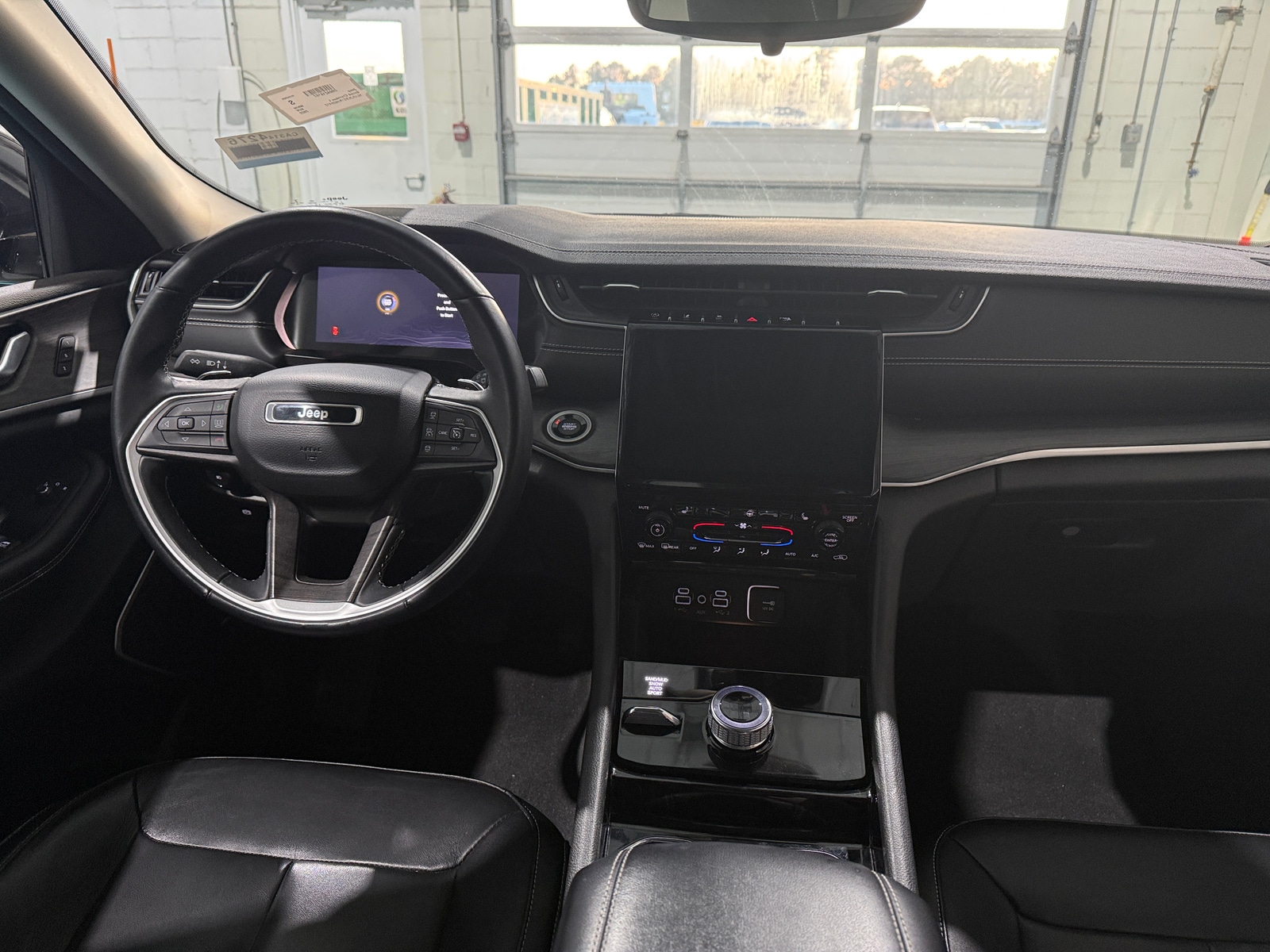 Thumbnail: 2022 Jeep Grand Cherokee L - 2