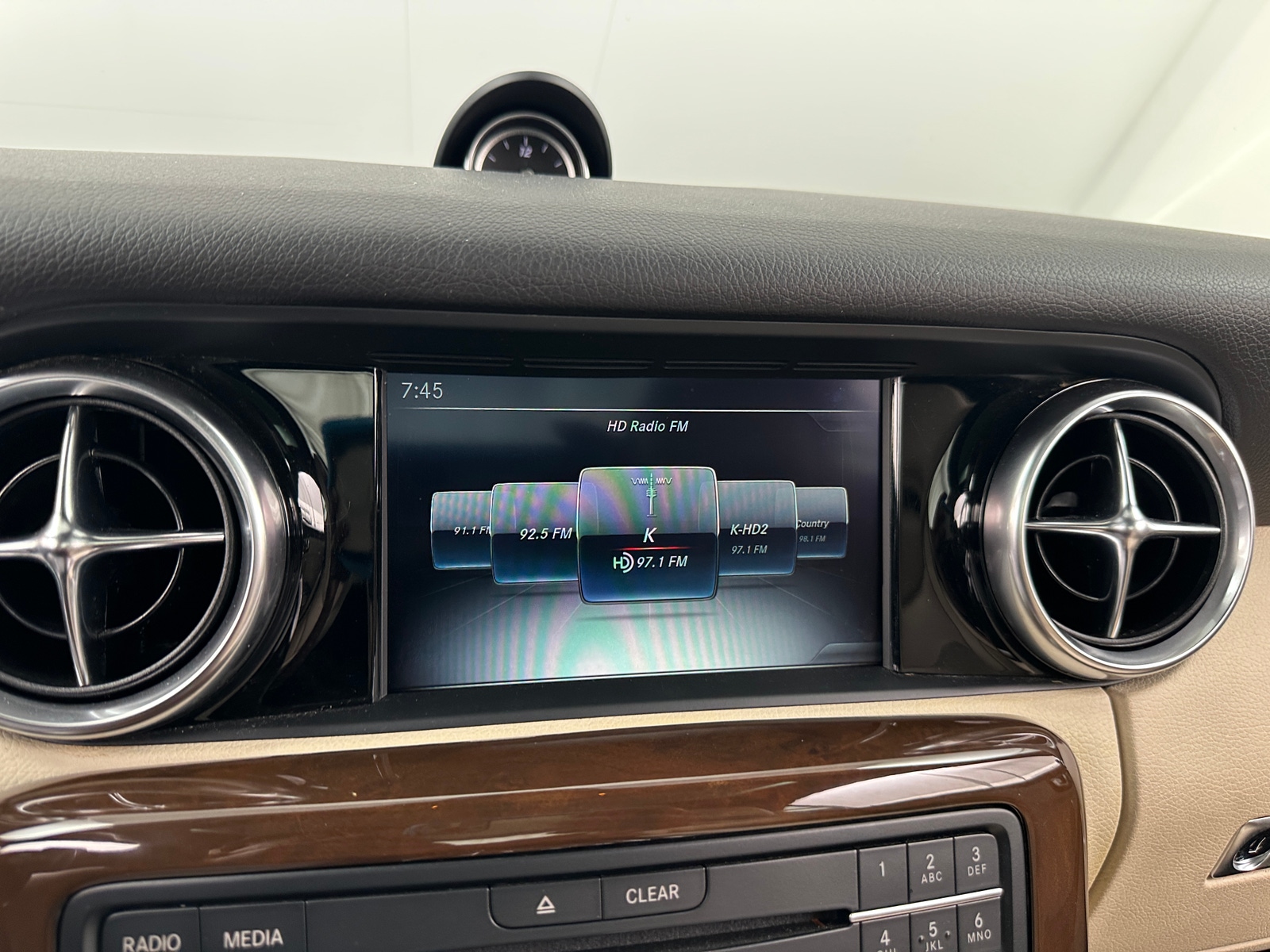 Thumbnail: 2019 Mercedes-Benz SLC - 3