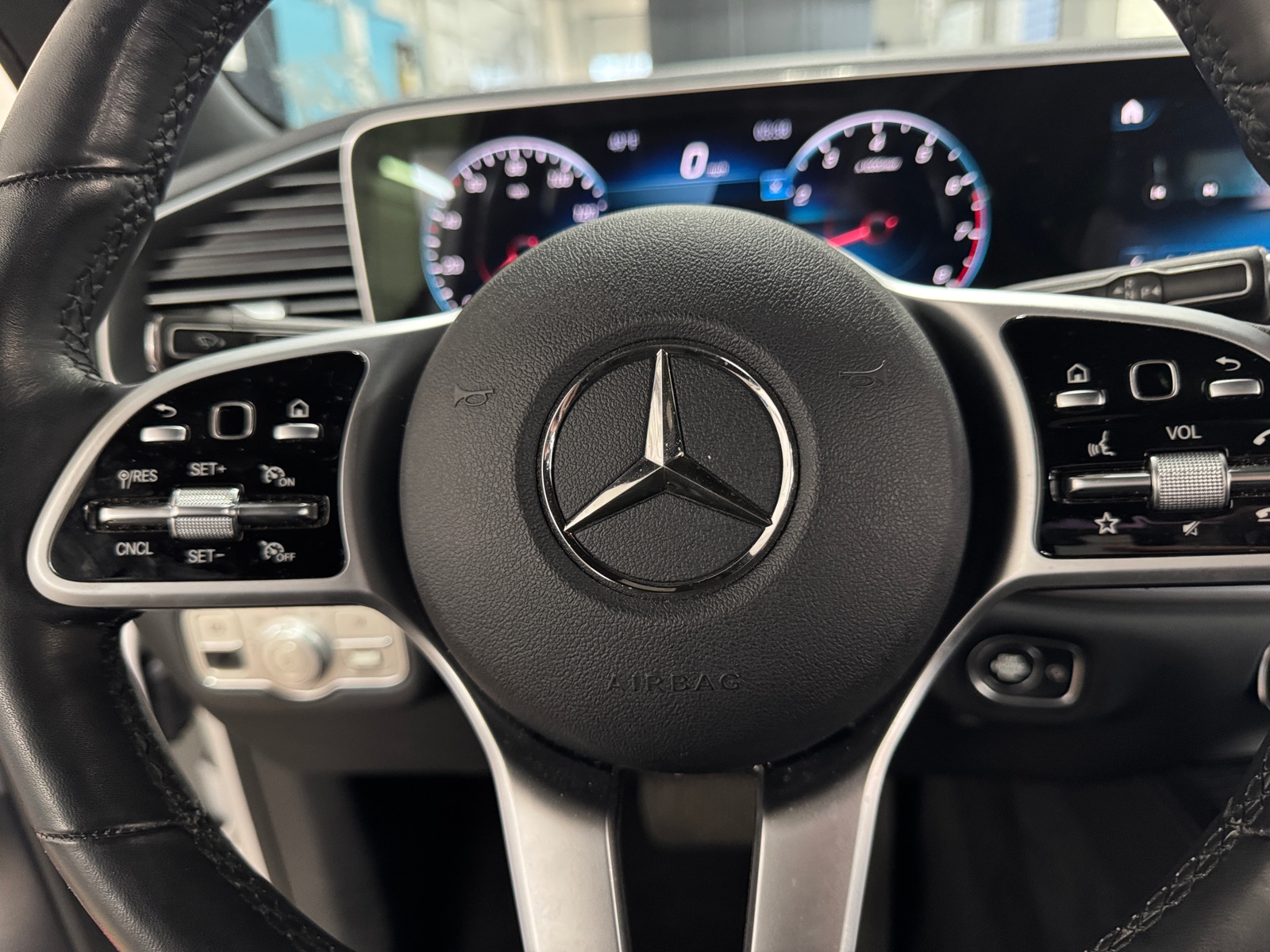 Thumbnail: 2021 Mercedes-Benz GLE - 4