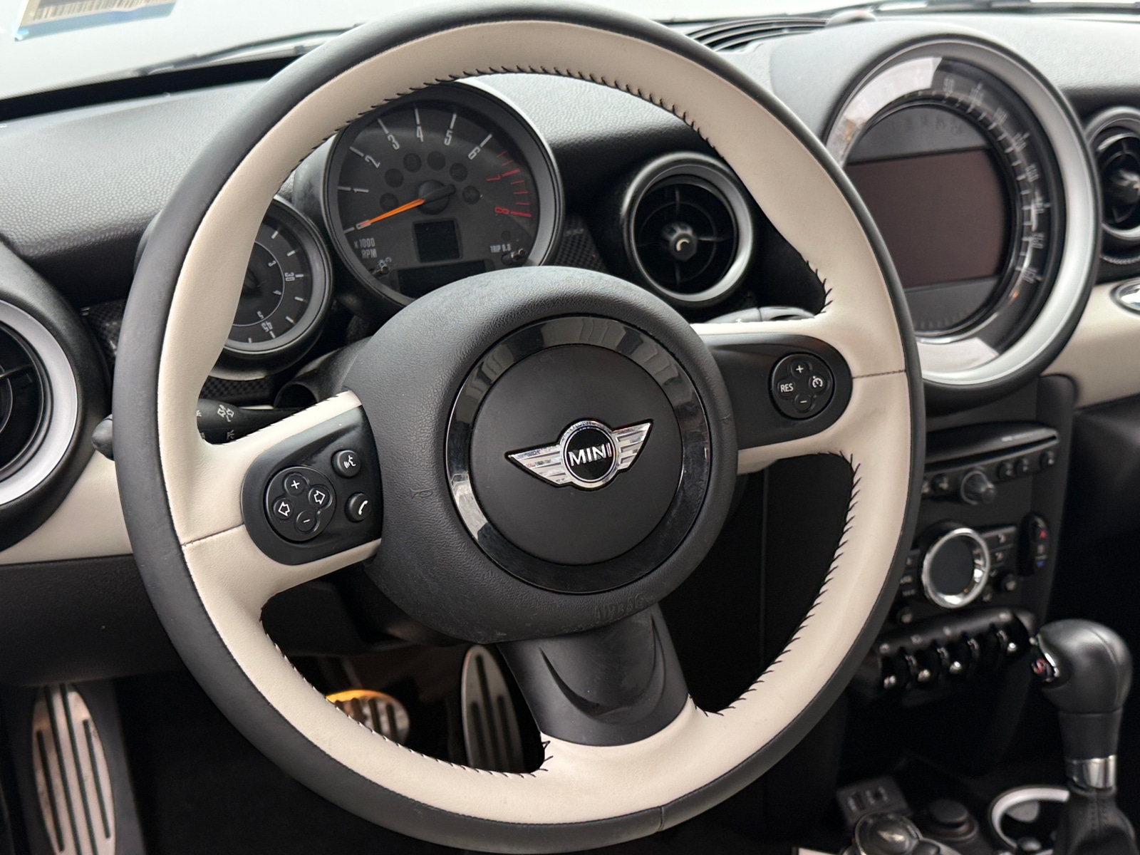 Thumbnail: 2015 MINI Cooper Roadster - 4