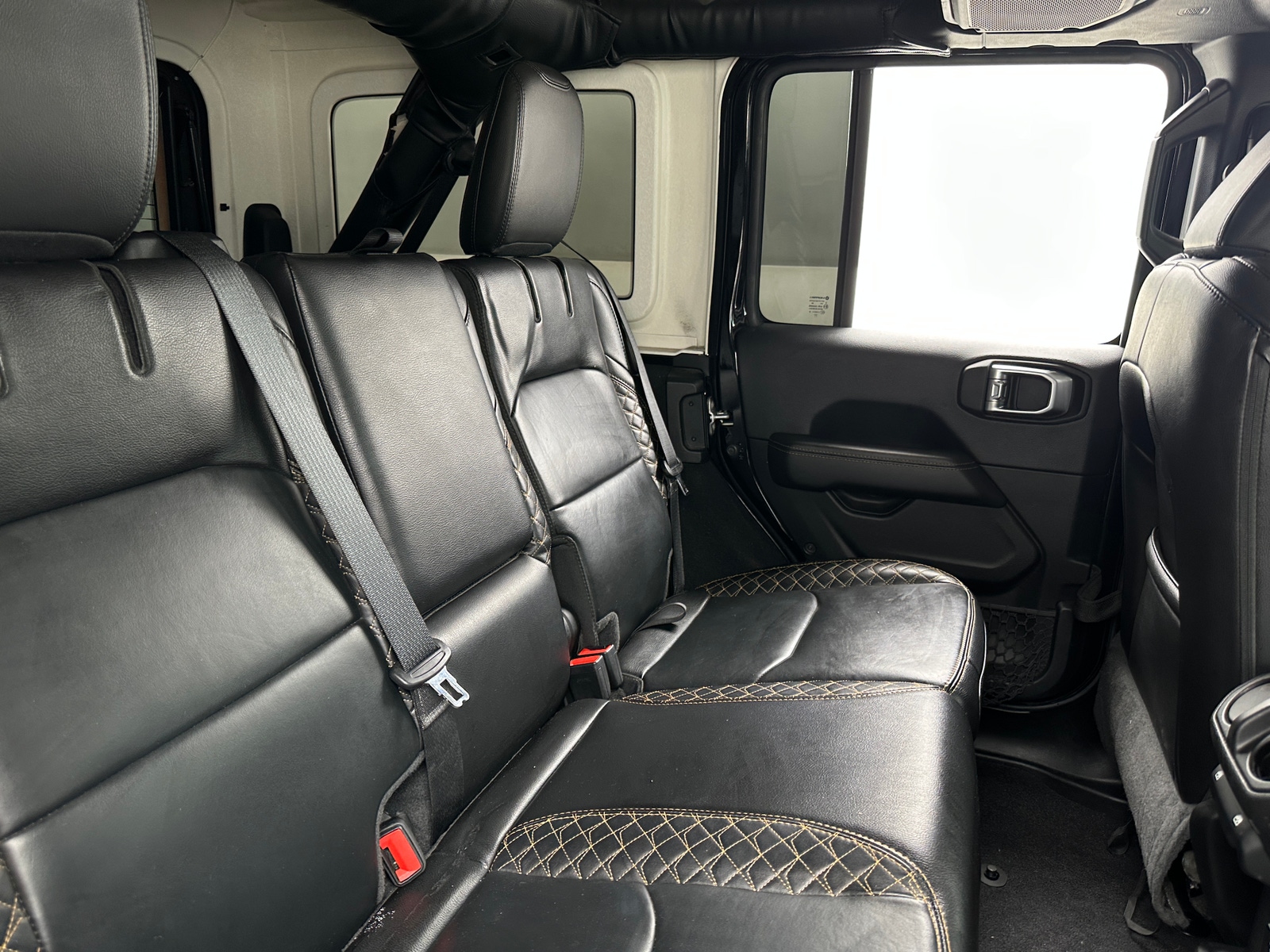 Thumbnail: 2021 Jeep Wrangler - 5