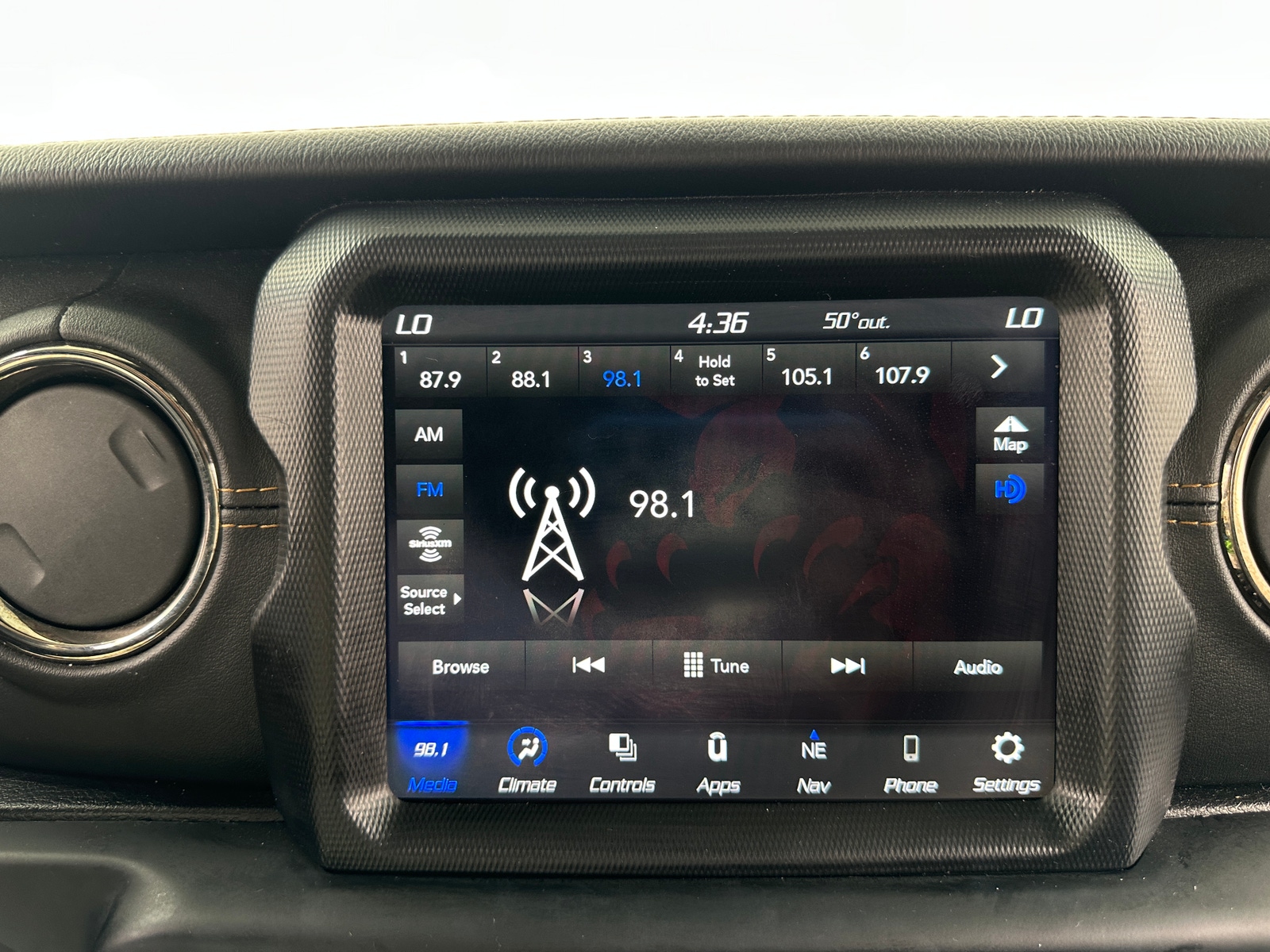 Thumbnail: 2021 Jeep Wrangler - 3