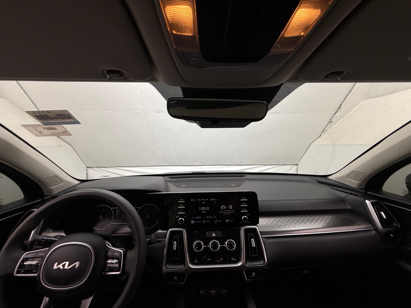 Thumbnail: 2022 Kia Sorento - 3