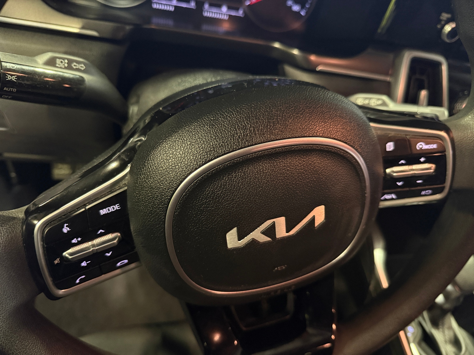 Thumbnail: 2022 Kia Sorento - 5