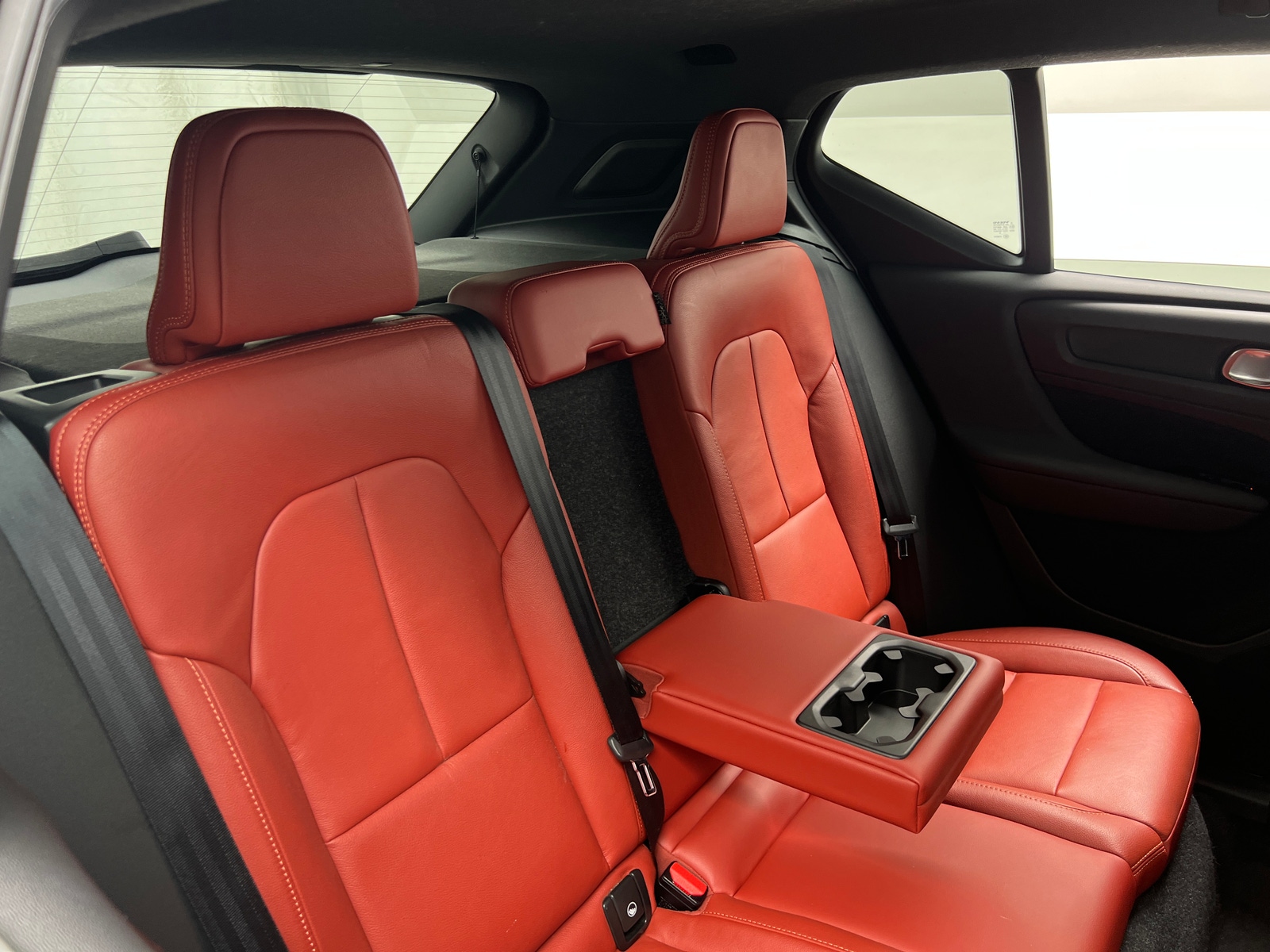 Thumbnail: 2019 Volvo XC40 - 5