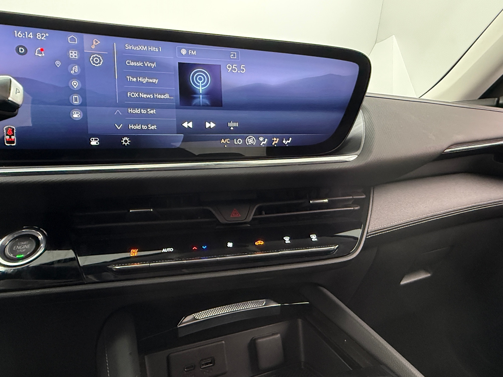 Thumbnail: 2024 Buick Envision - 3