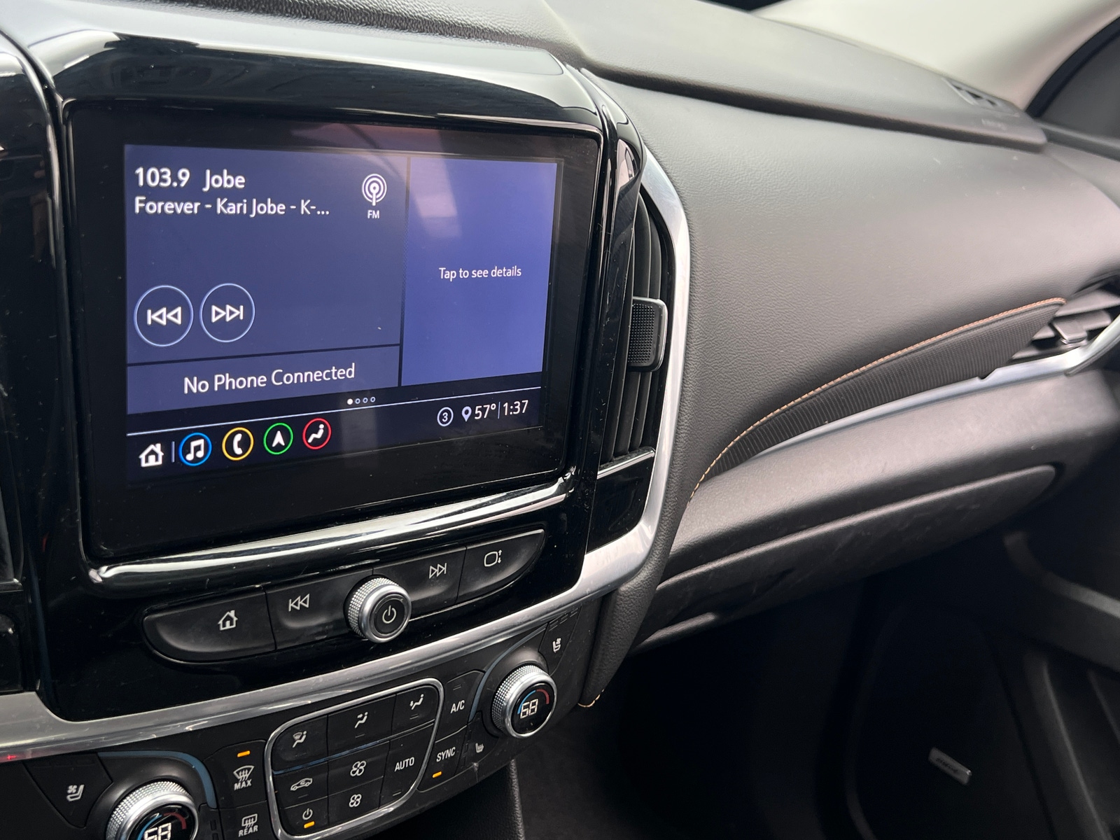 Thumbnail: 2020 Chevrolet Traverse - 3