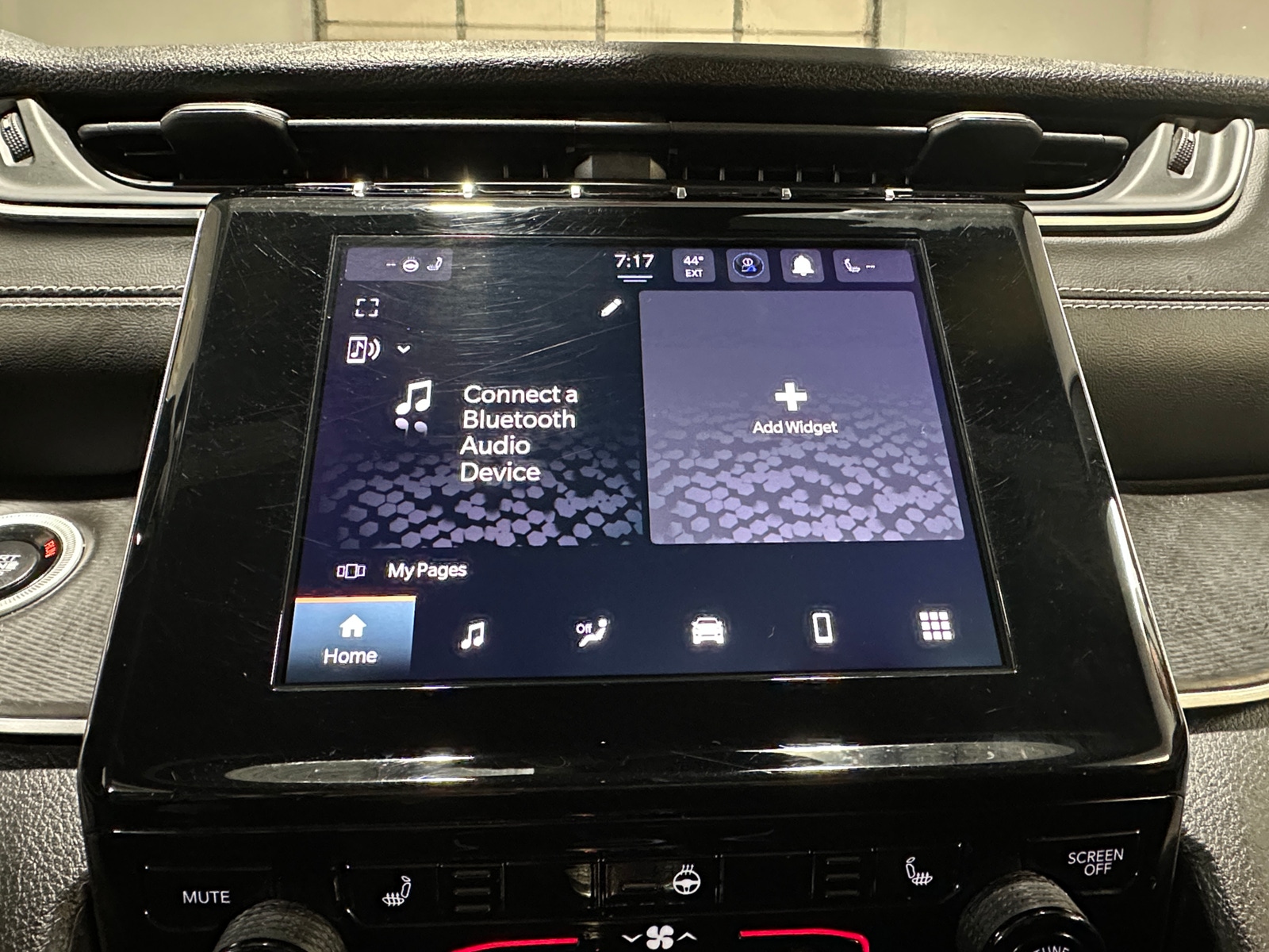 Thumbnail: 2024 Jeep Grand Cherokee L - 3