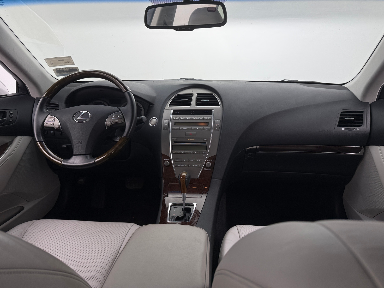 Thumbnail: 2010 Lexus ES - 2