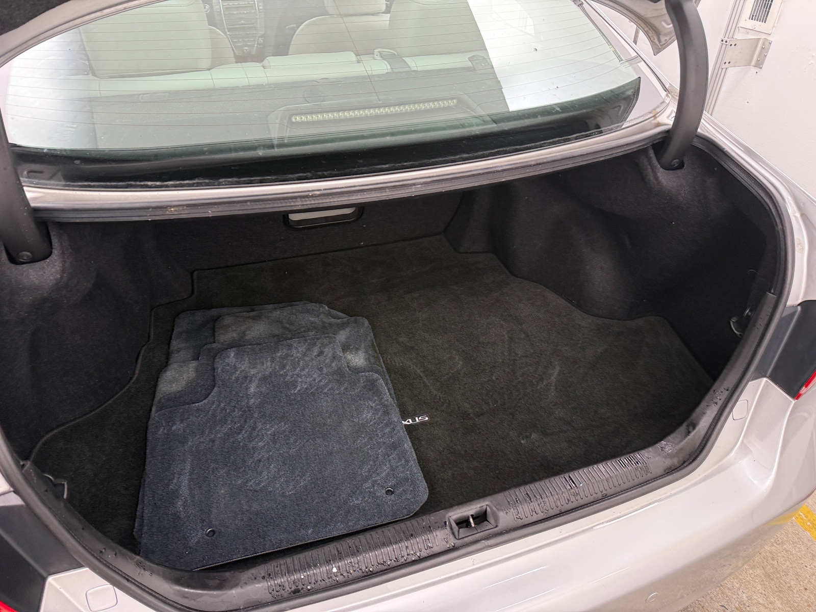 Thumbnail: 2010 Lexus ES - 6